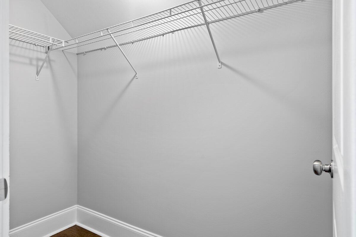 28 Dereef Court