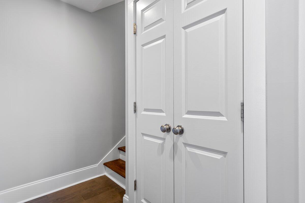 28 Dereef Court