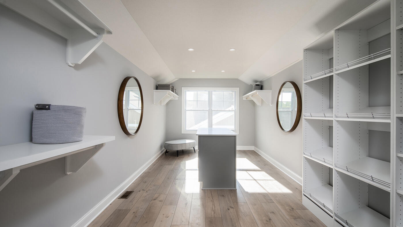 4877 Sound View Drive