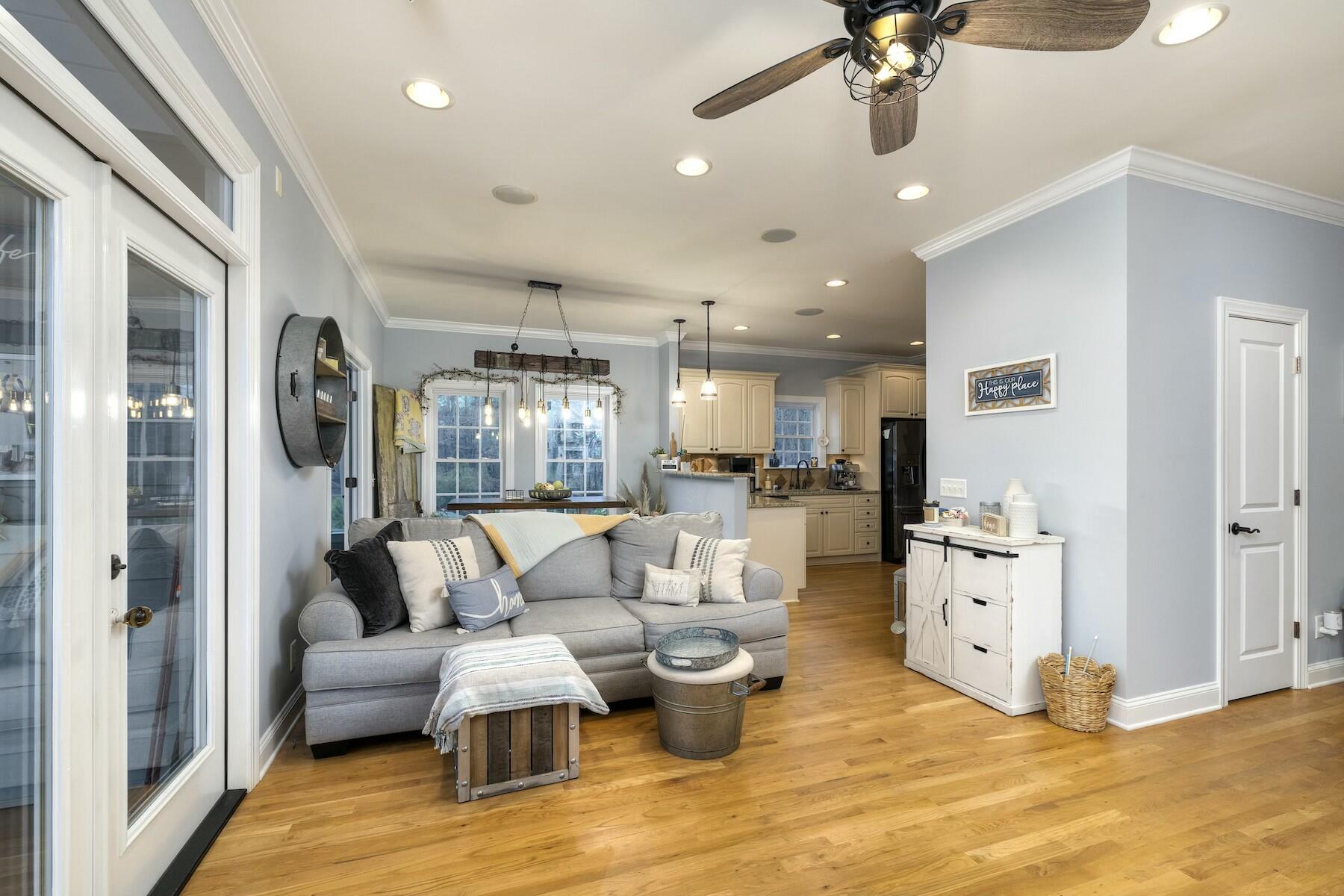 1634 Bayview Drive