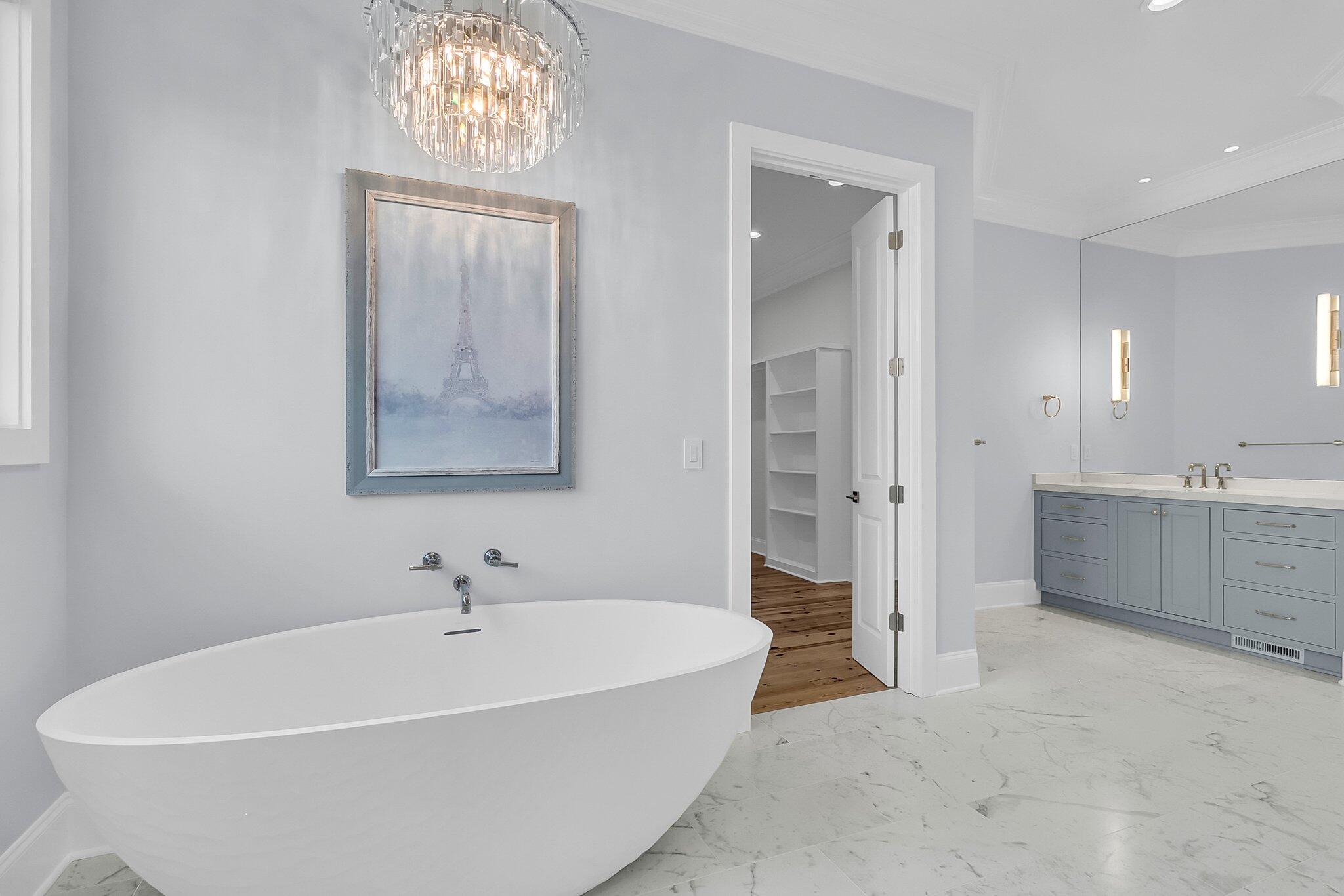 2777 Oak Manor Drive