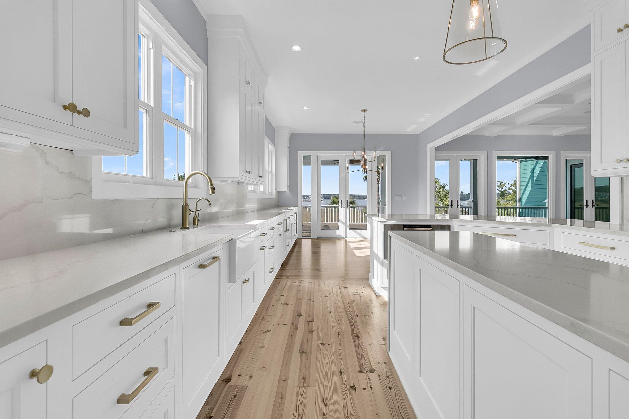 2777 Oak Manor Drive