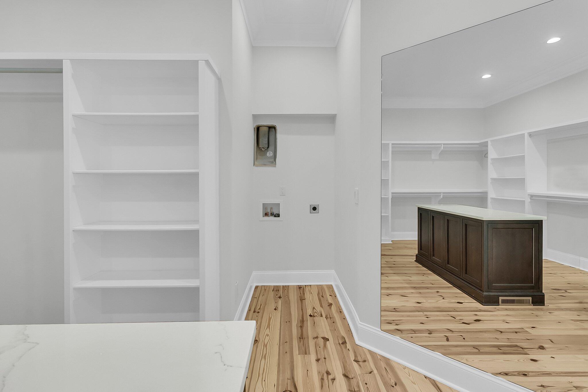 2777 Oak Manor Drive