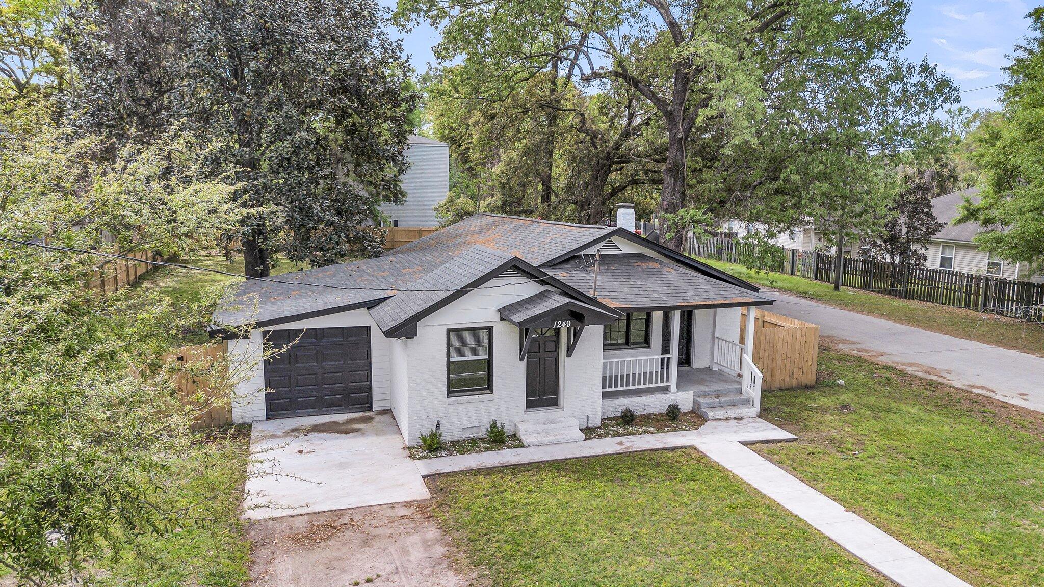 1249 Sumner Avenue