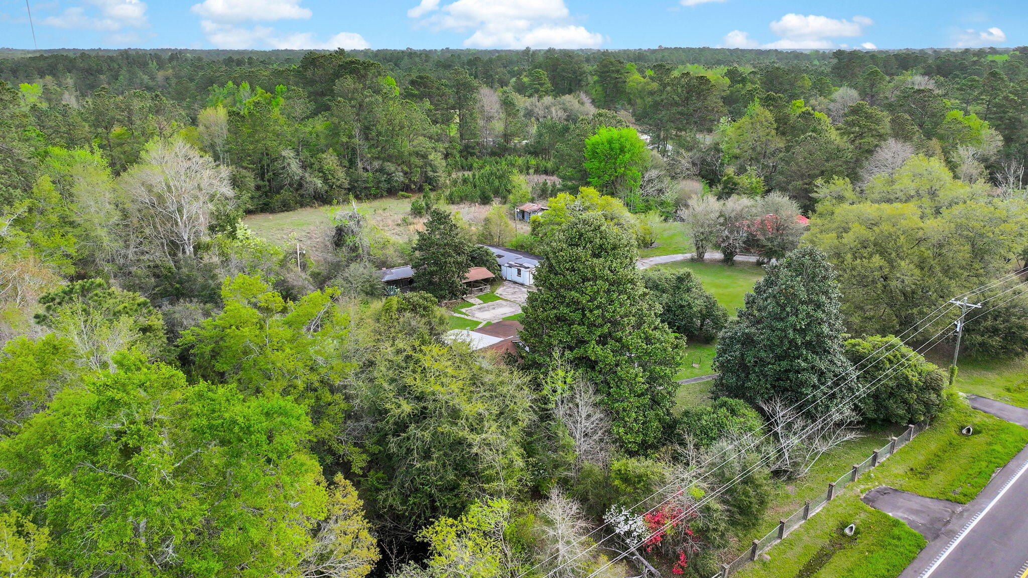 2080 Sniders Highway