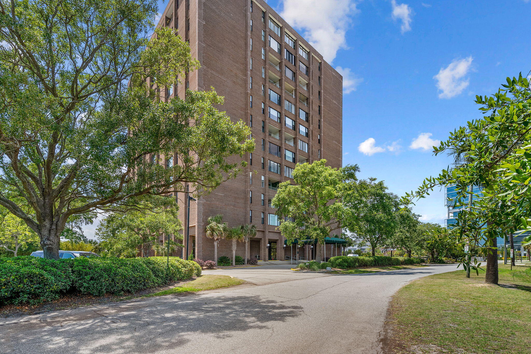 14 Lockwood Drive # 1c