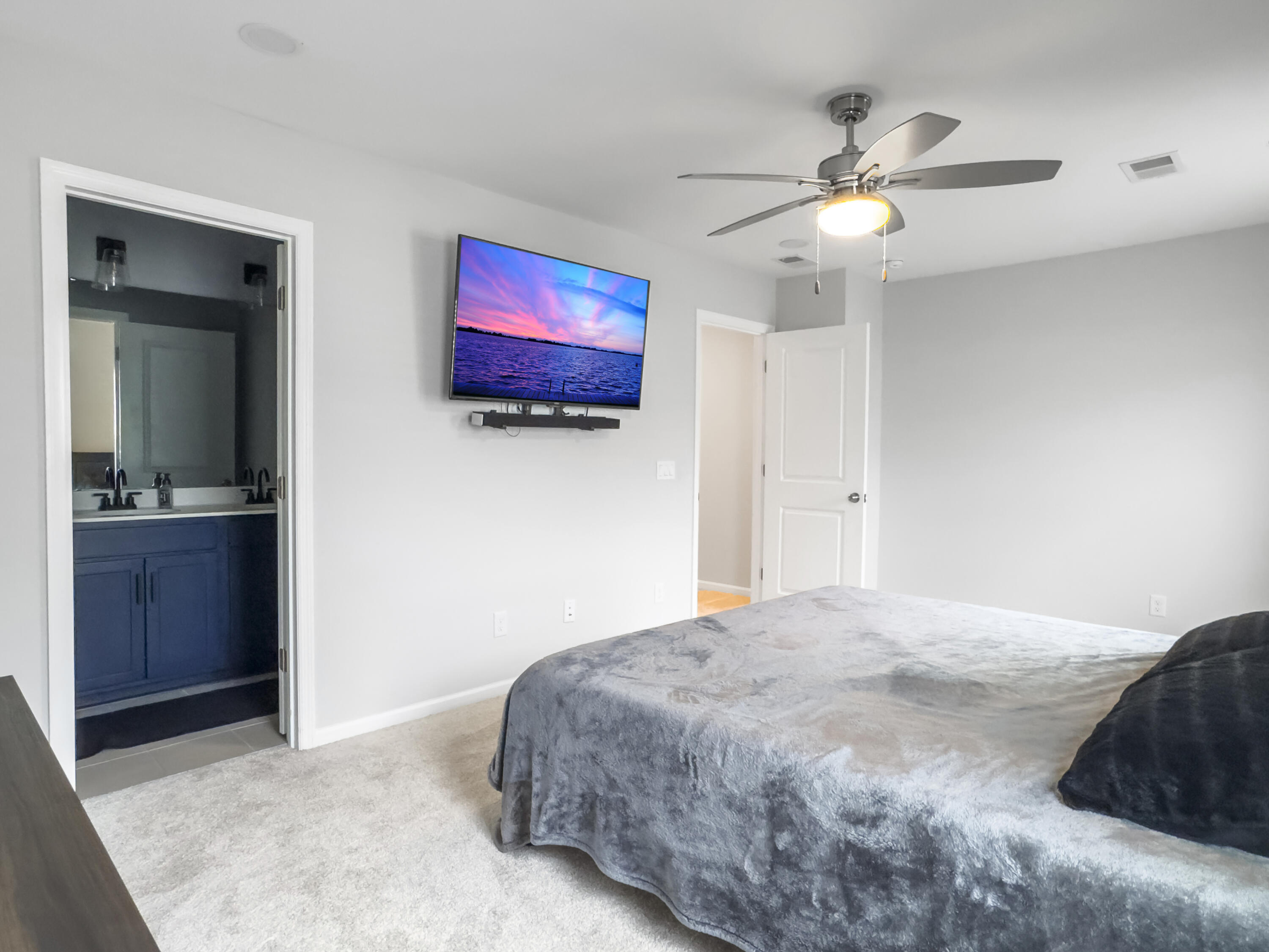 312 Silverdrop Street