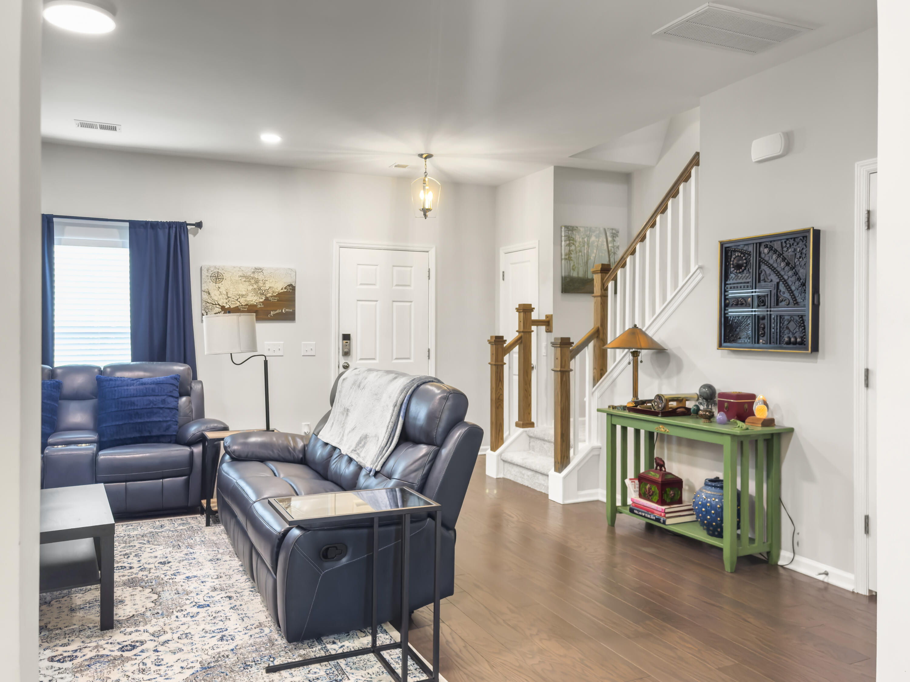 312 Silverdrop Street