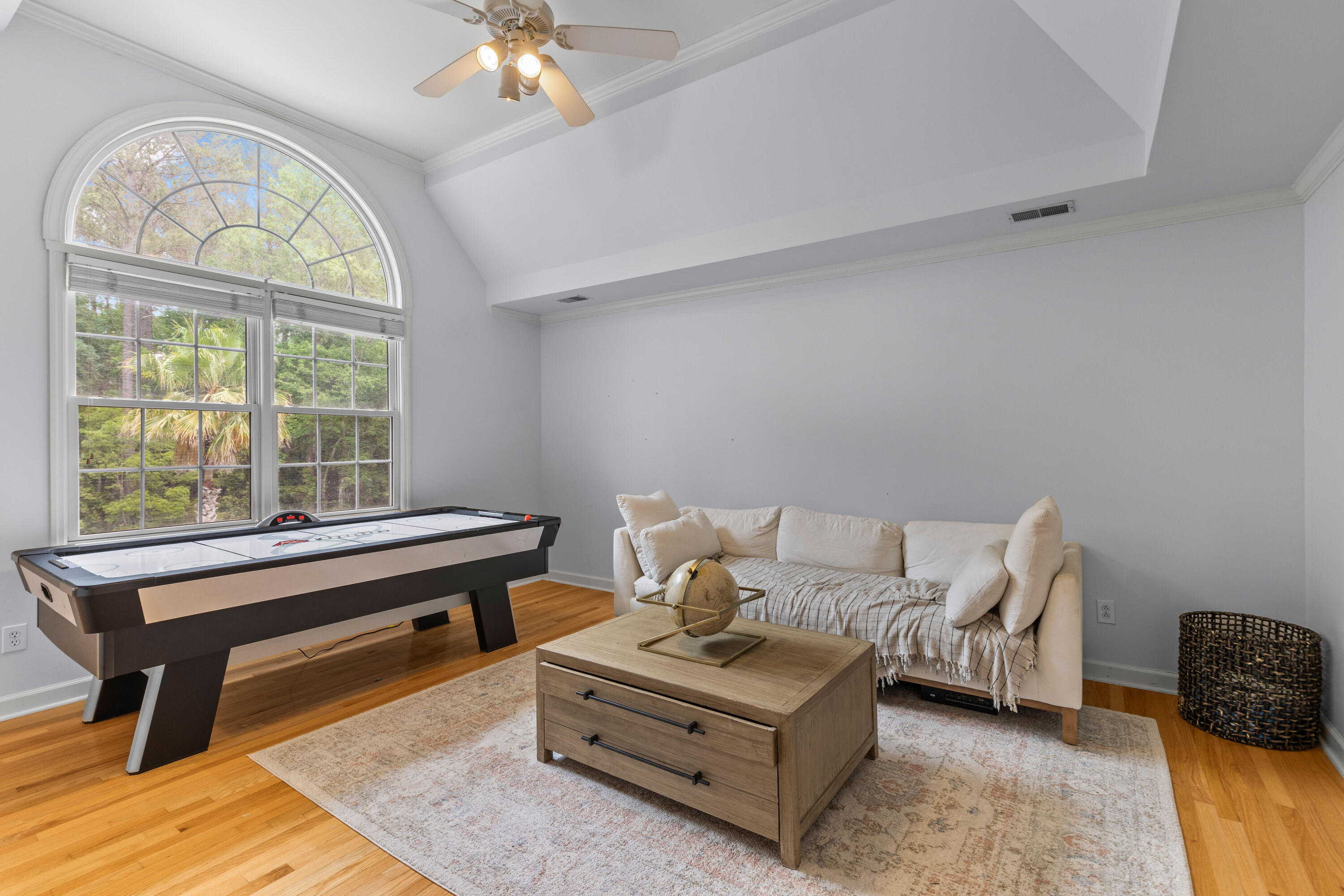 2221 Black Oak Court