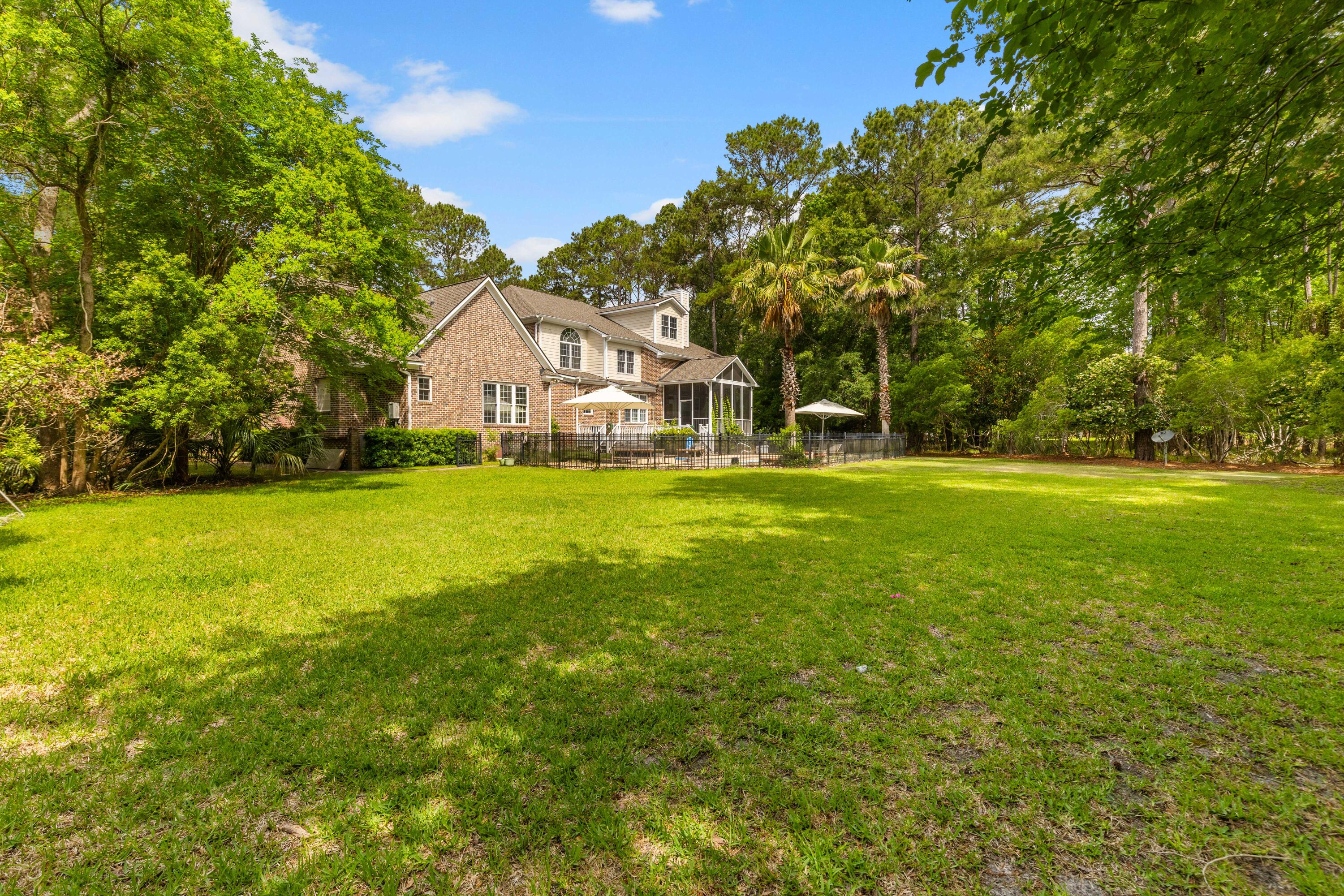 2221 Black Oak Court