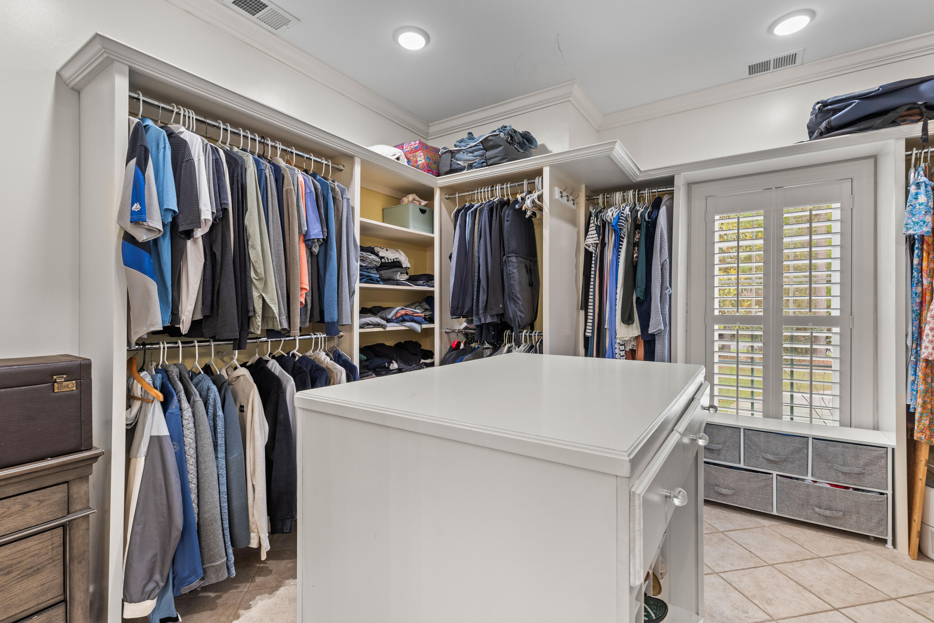 2221 Black Oak Court