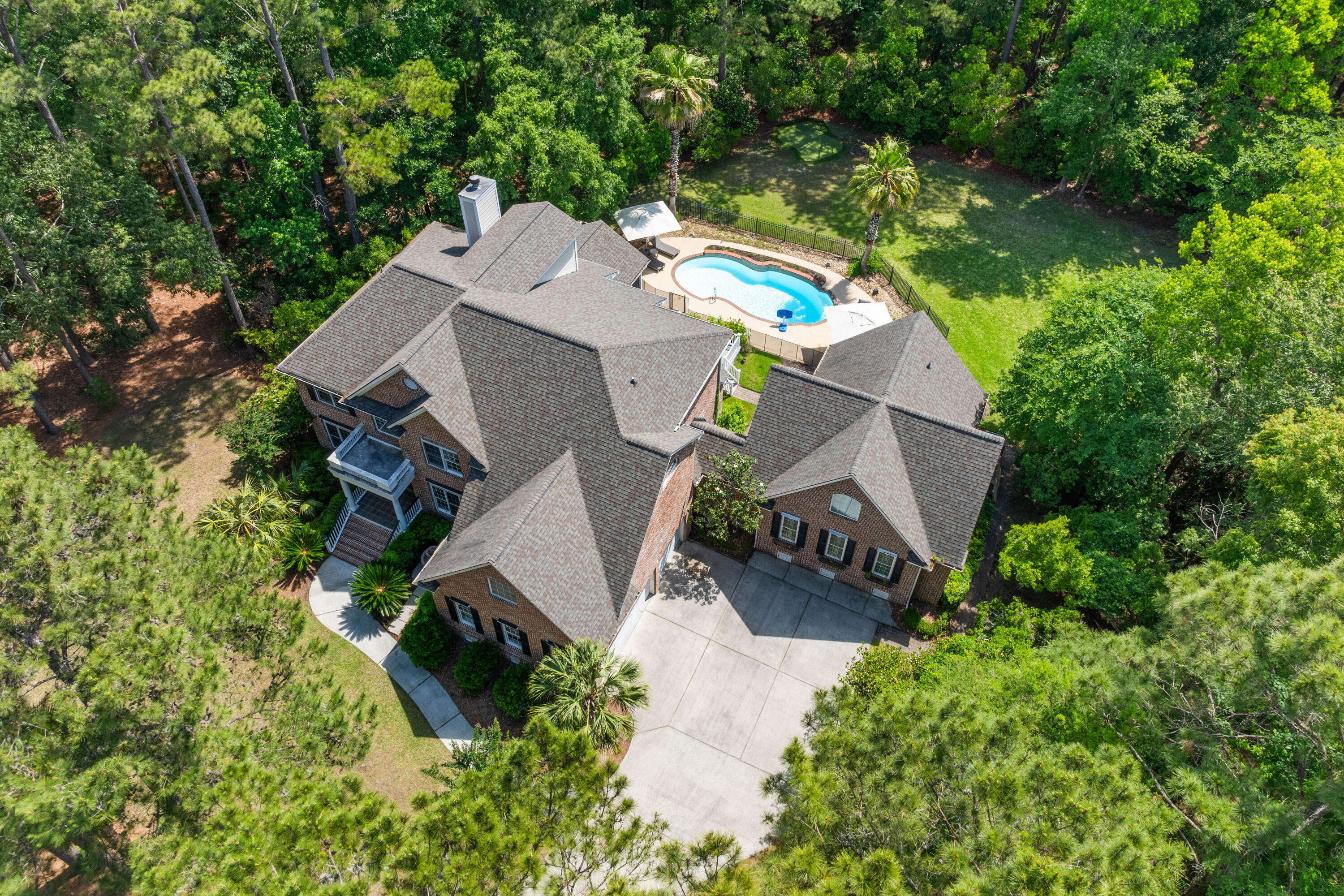 2221 Black Oak Court