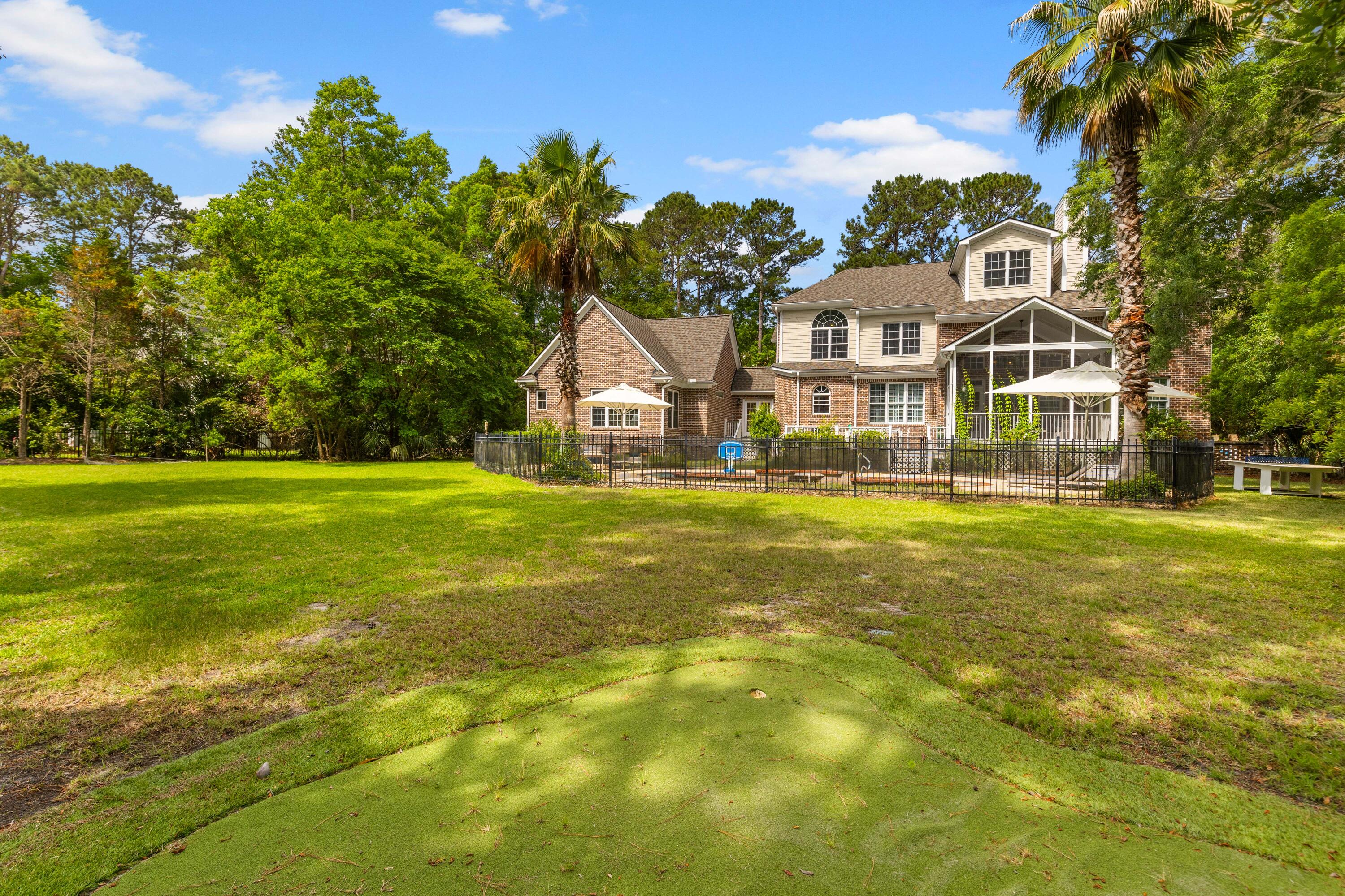 2221 Black Oak Court