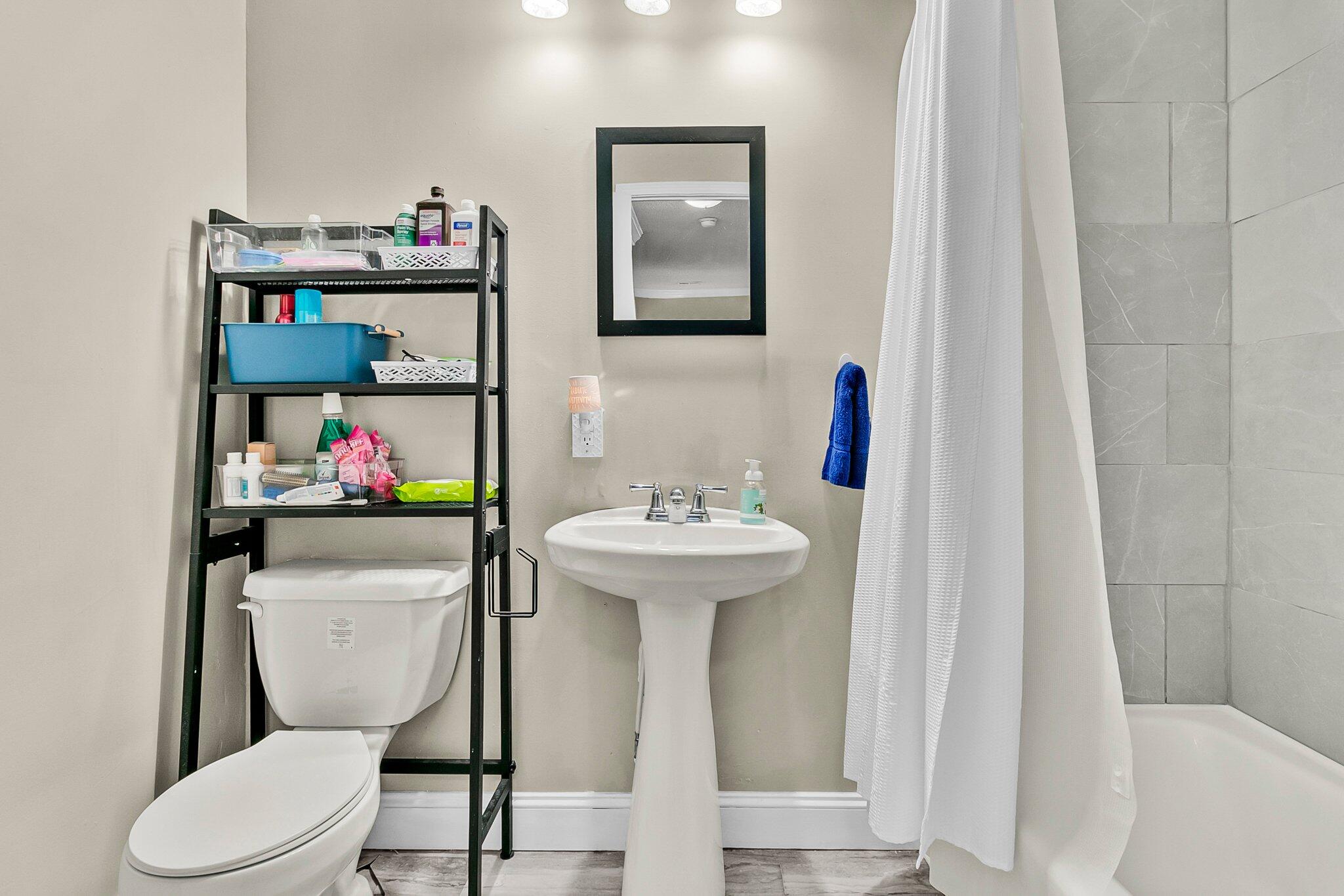 611 Murphy Bay Drive