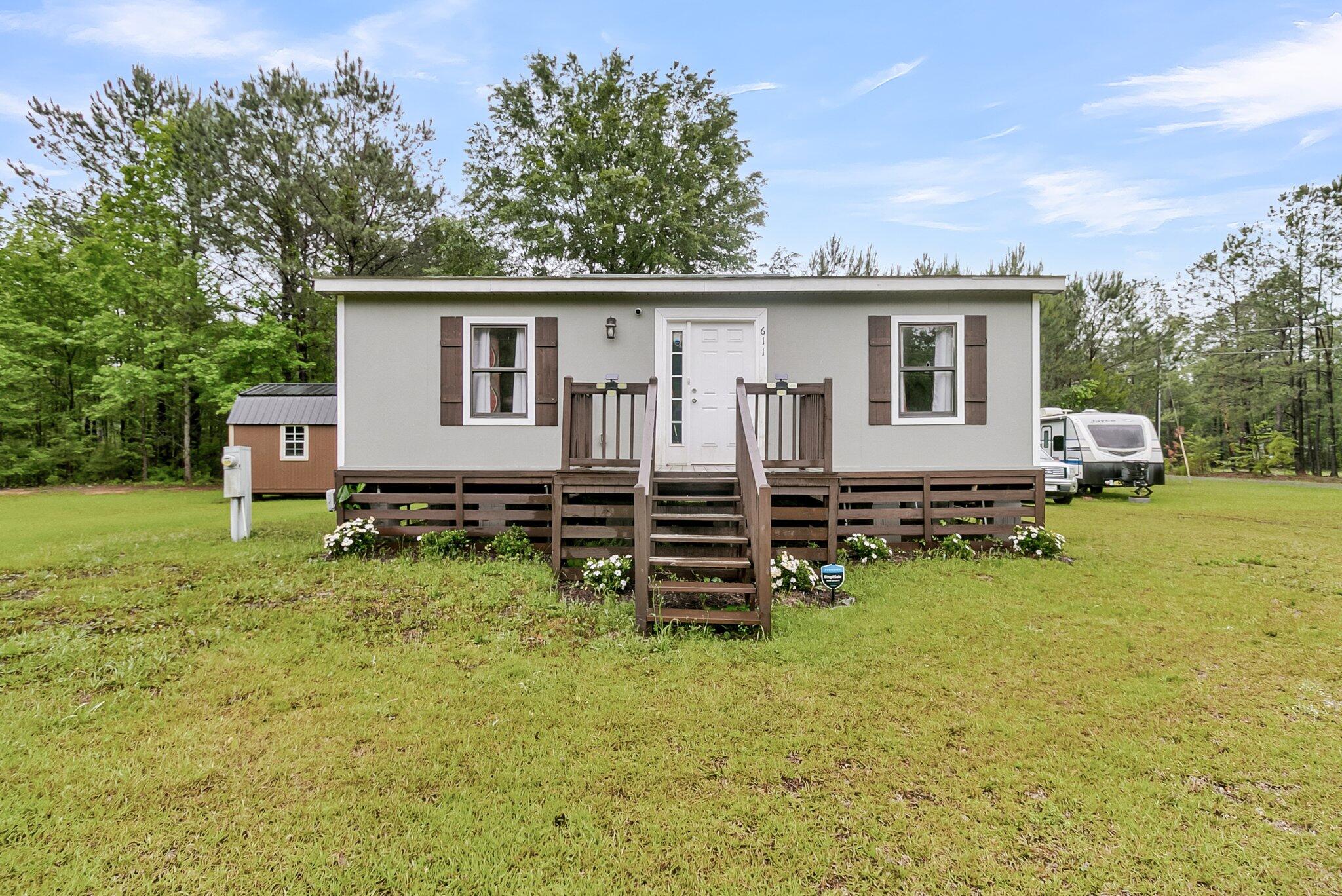 611 Murphy Bay Drive