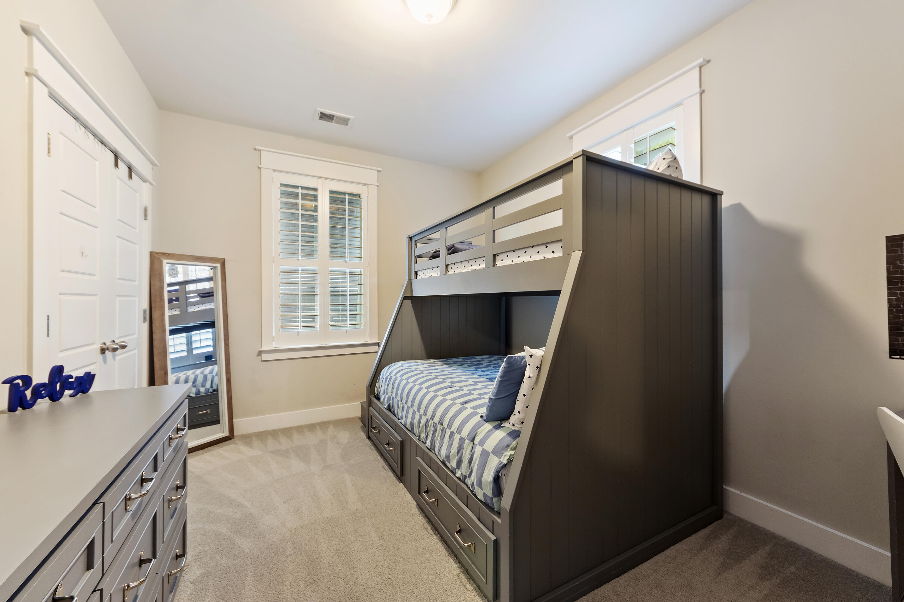 1556 Cranes Nest Road