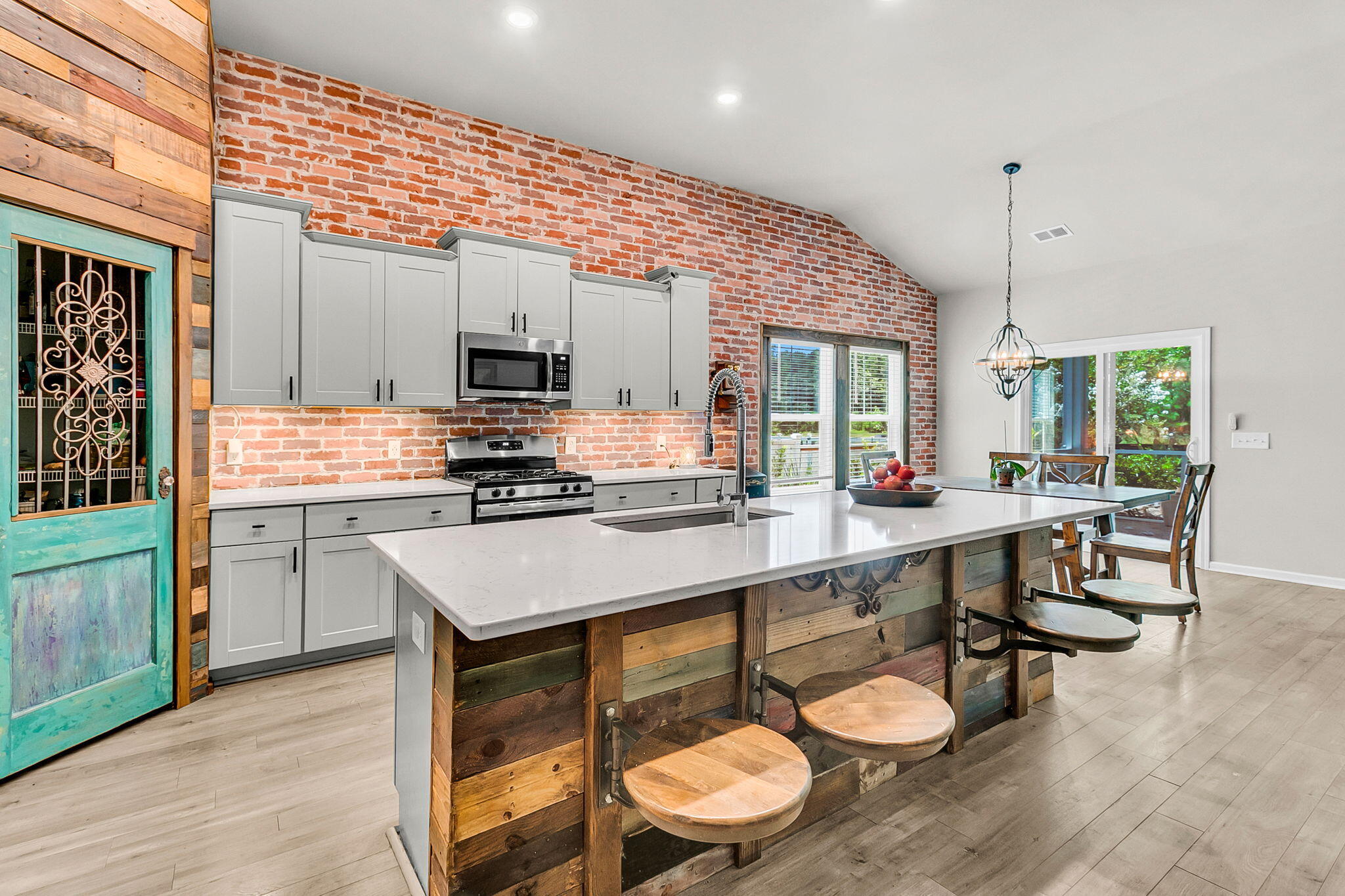 226 Garden Lily Lane