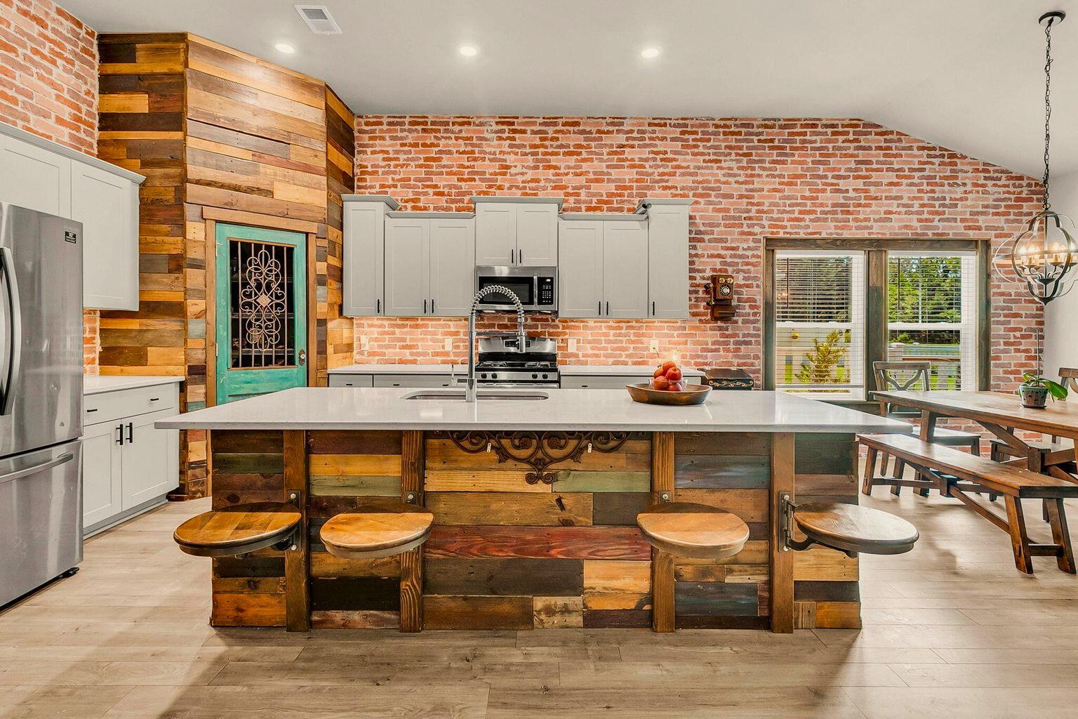 226 Garden Lily Lane