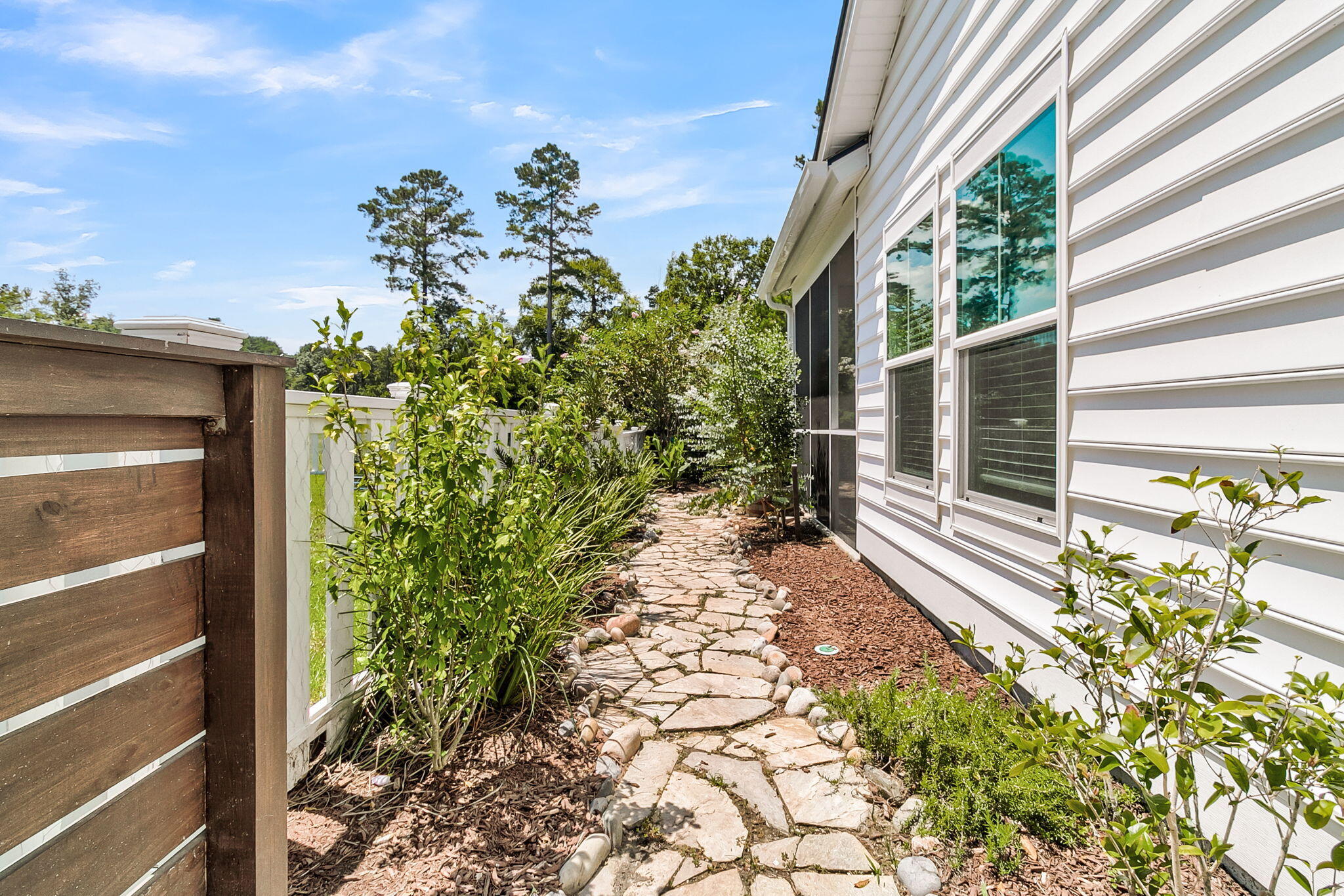 226 Garden Lily Lane