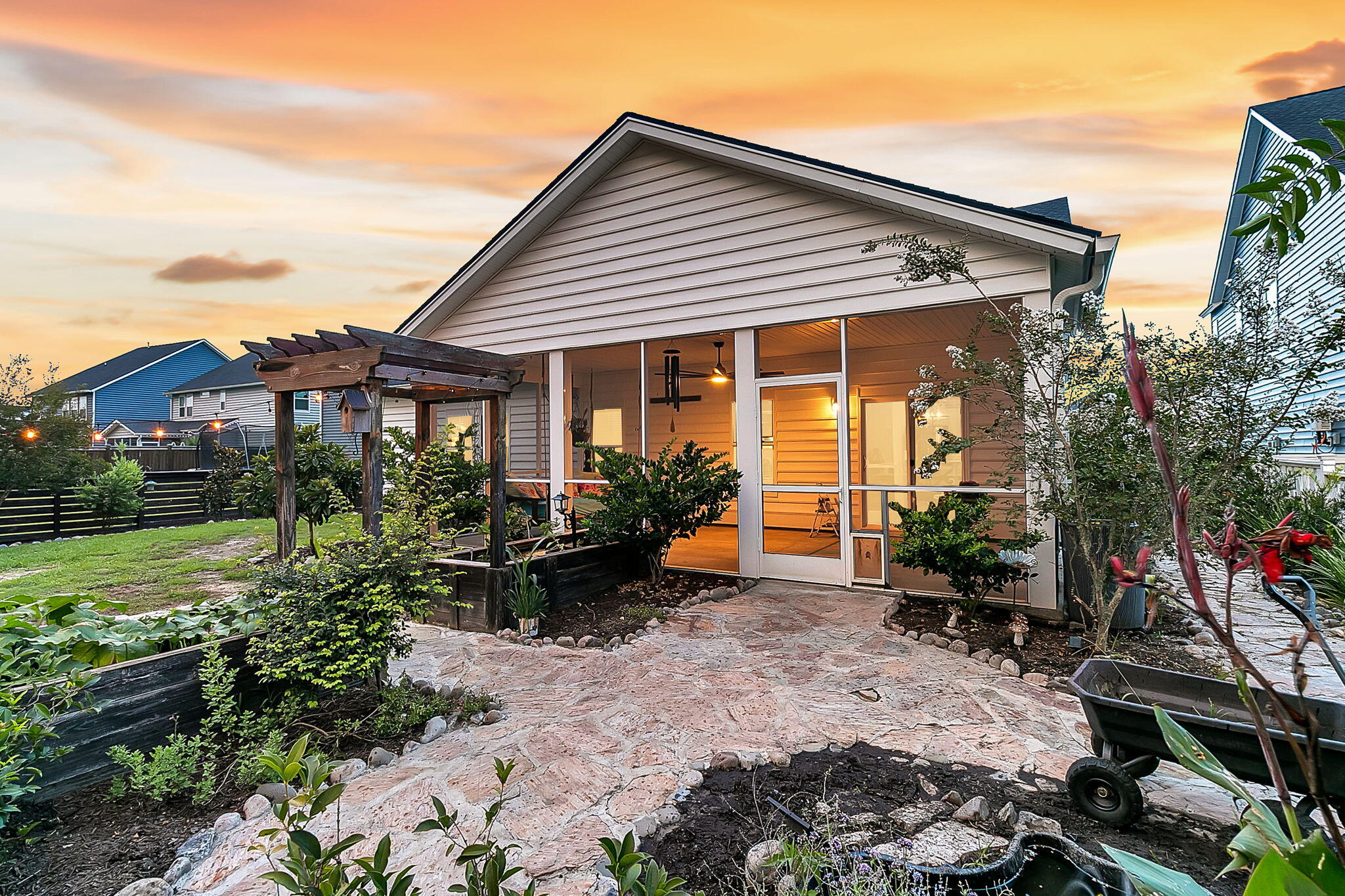 226 Garden Lily Lane