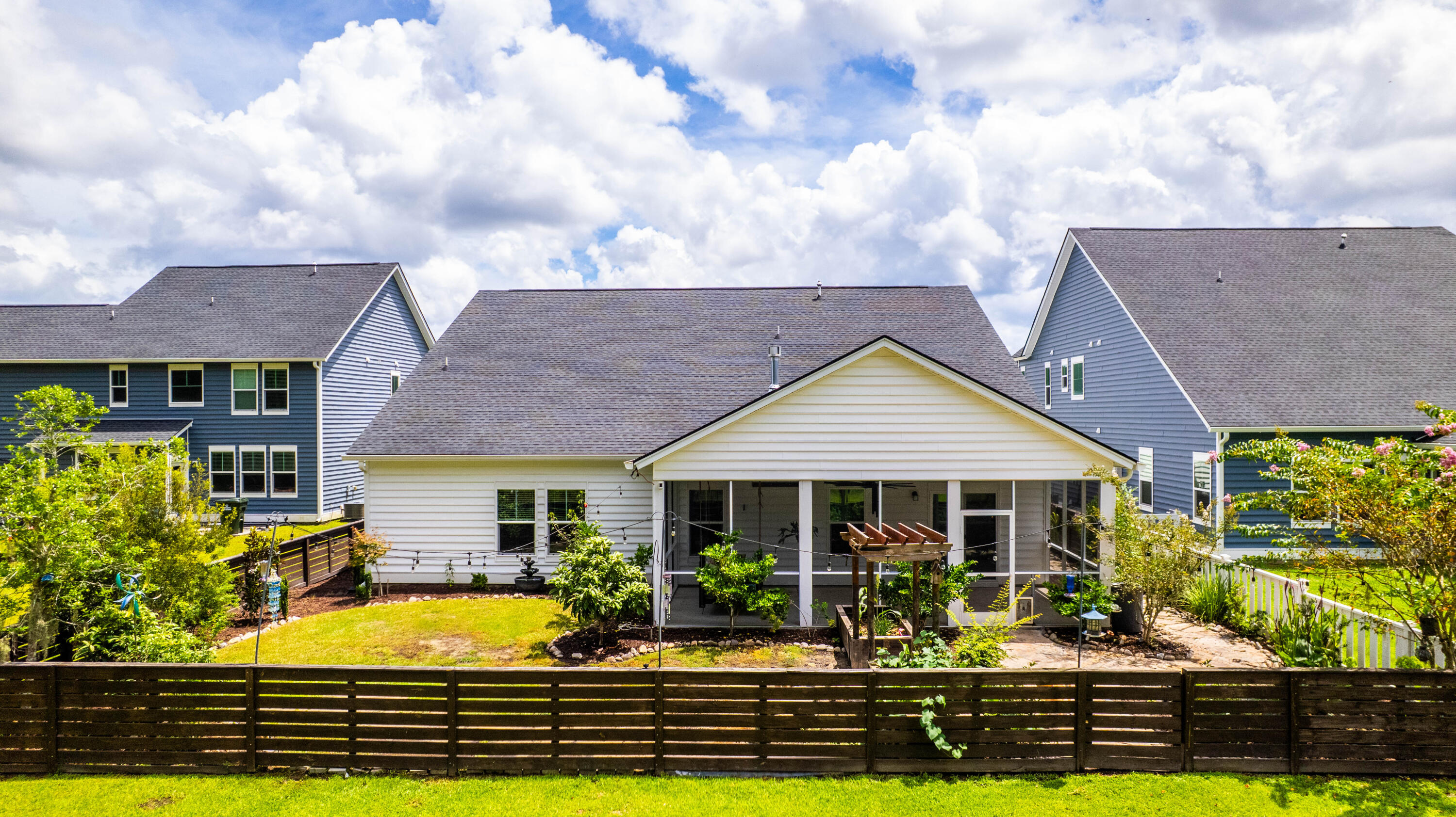 226 Garden Lily Lane