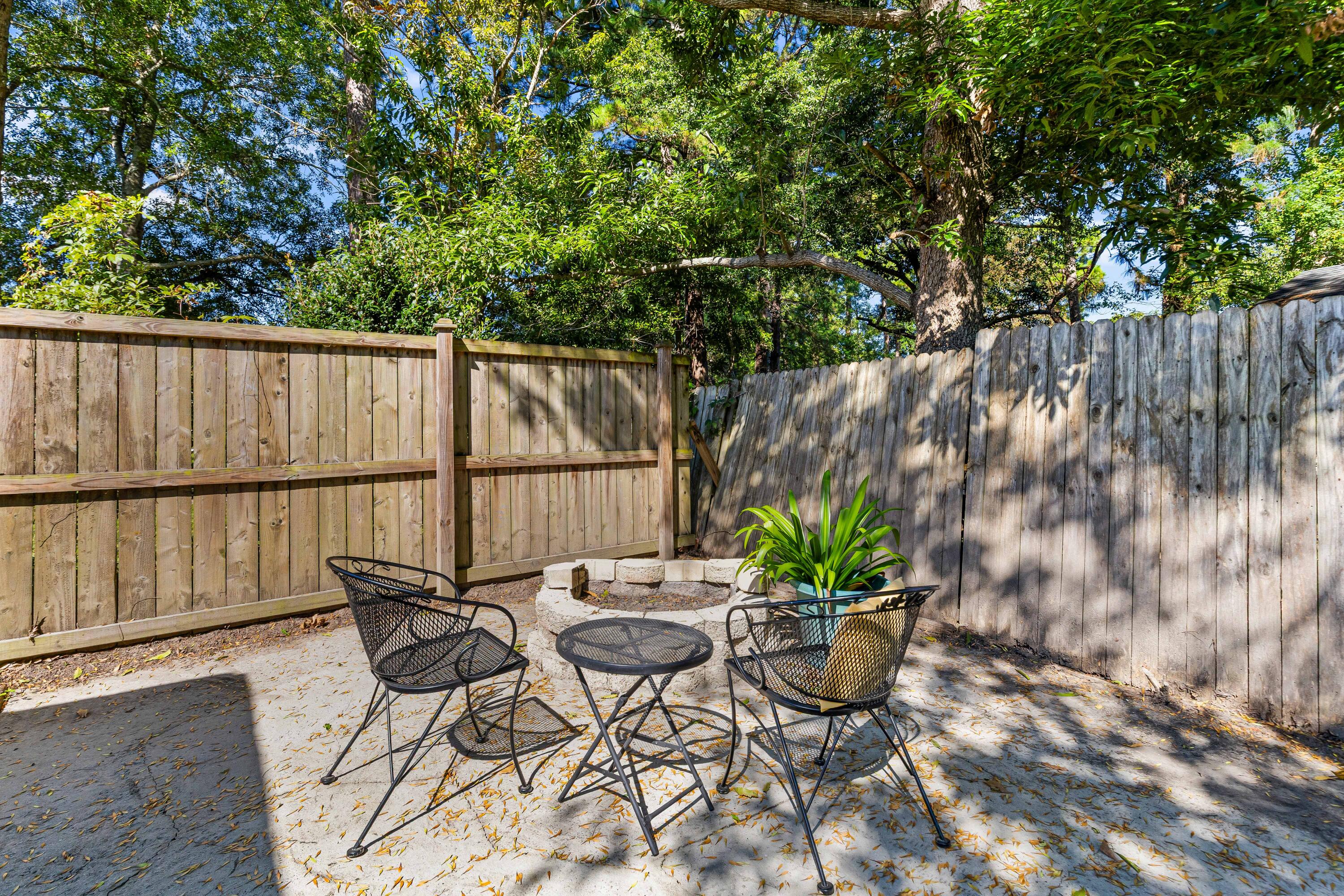 2776 Fernwood Drive