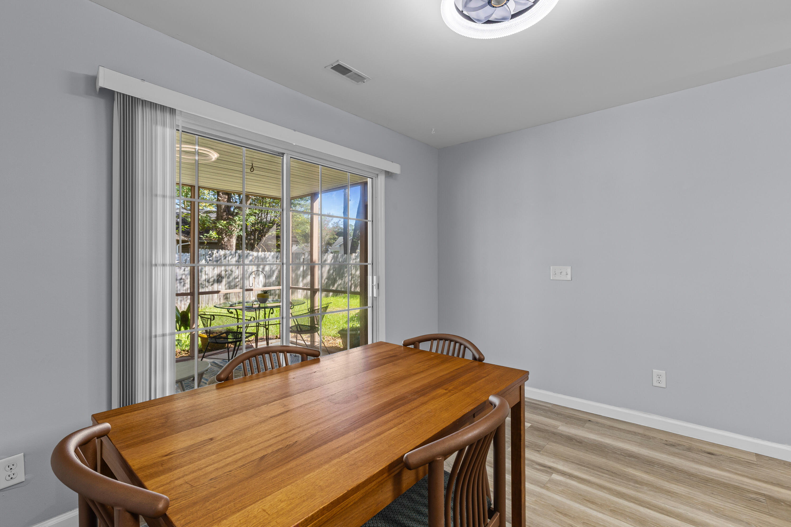 2776 Fernwood Drive