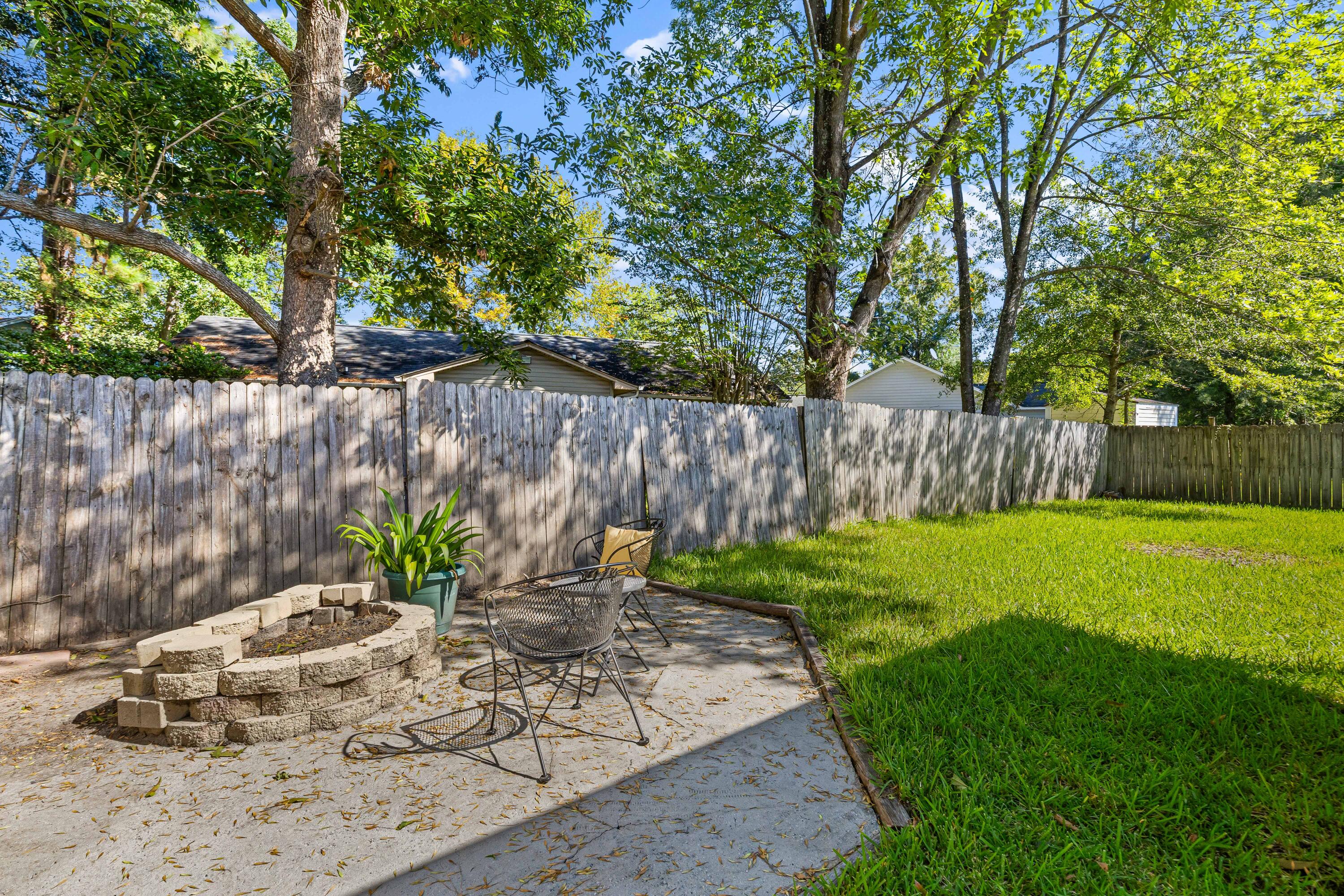 2776 Fernwood Drive