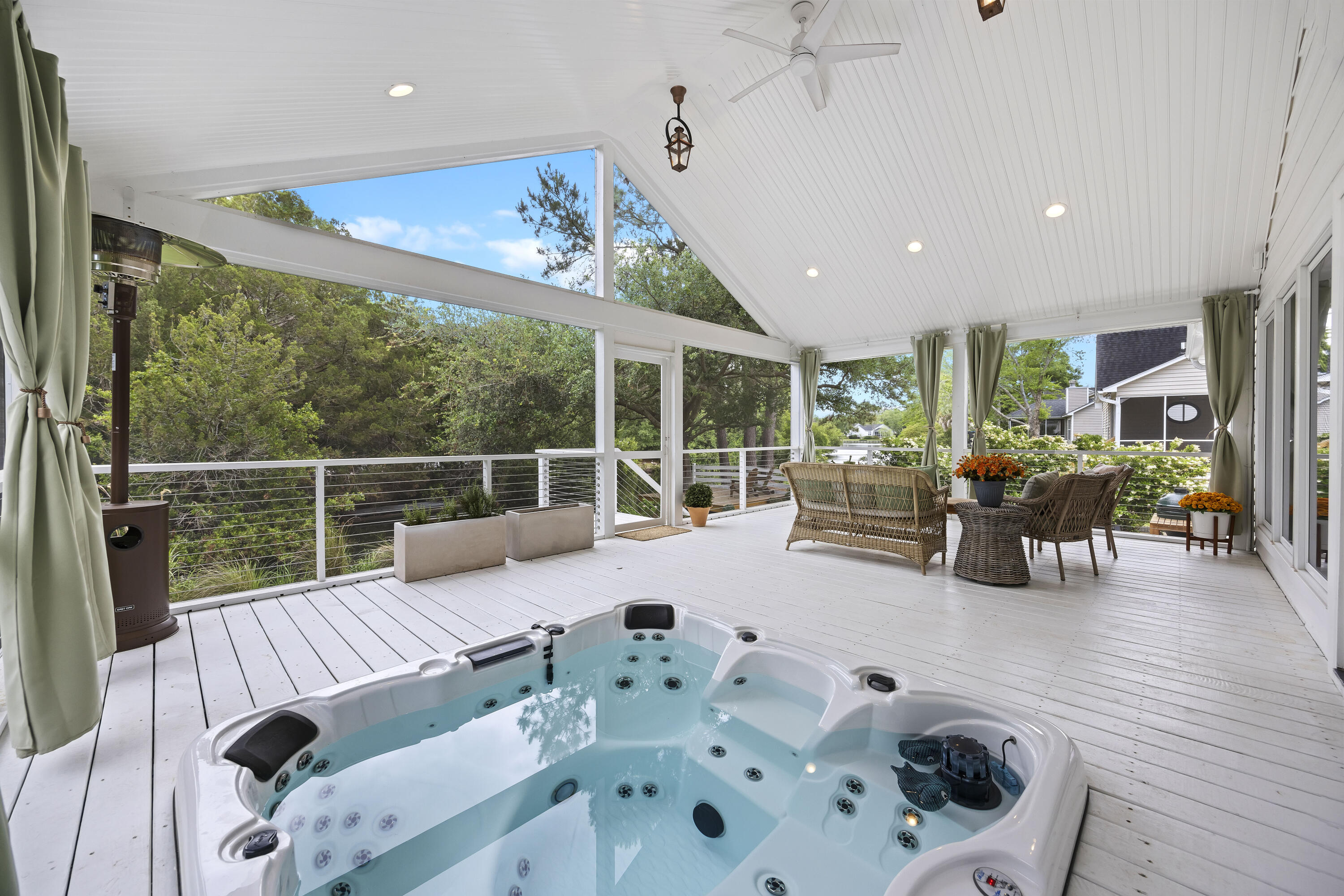 1075 Wayfarer Lane