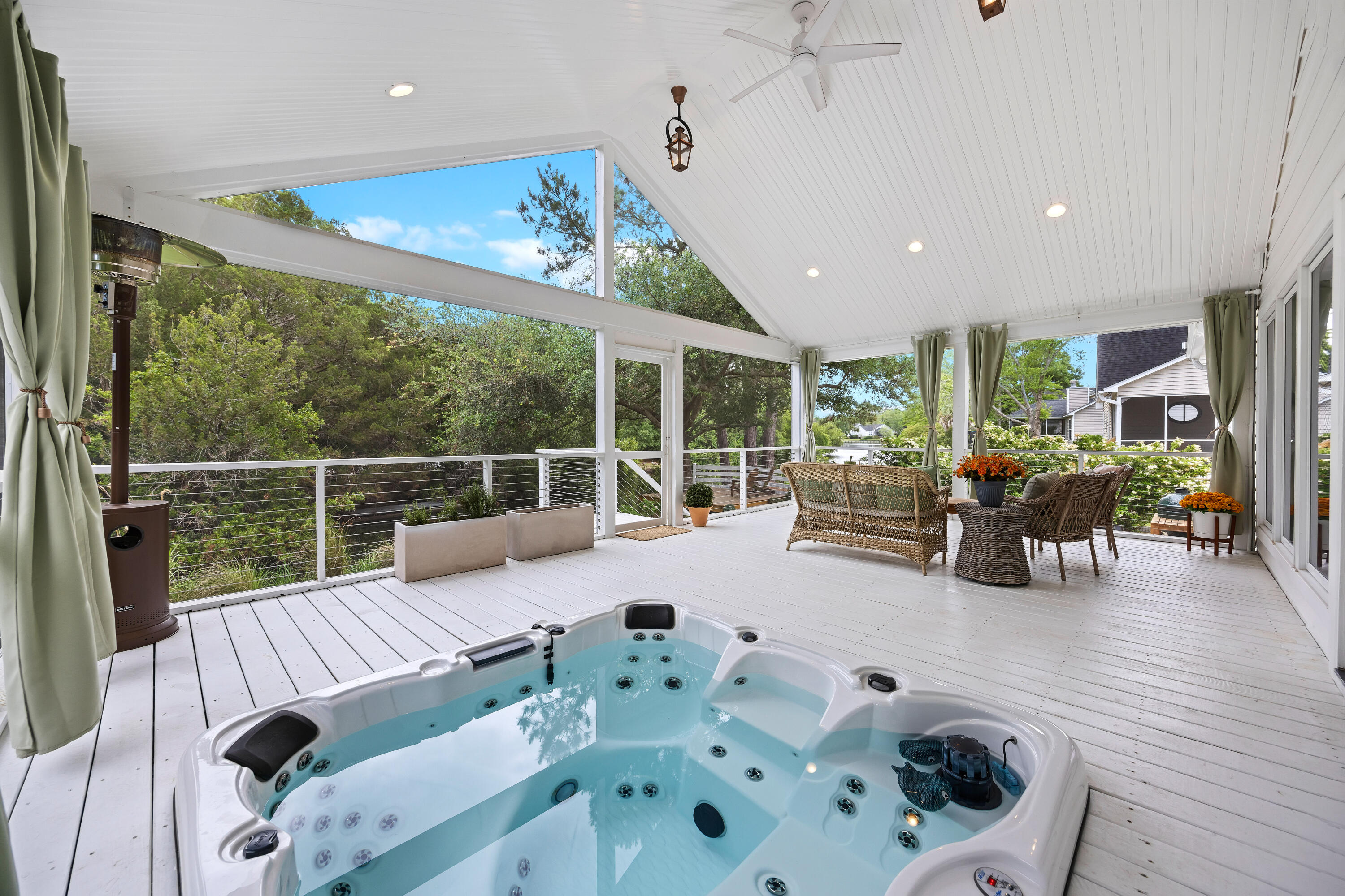 1075 Wayfarer Lane
