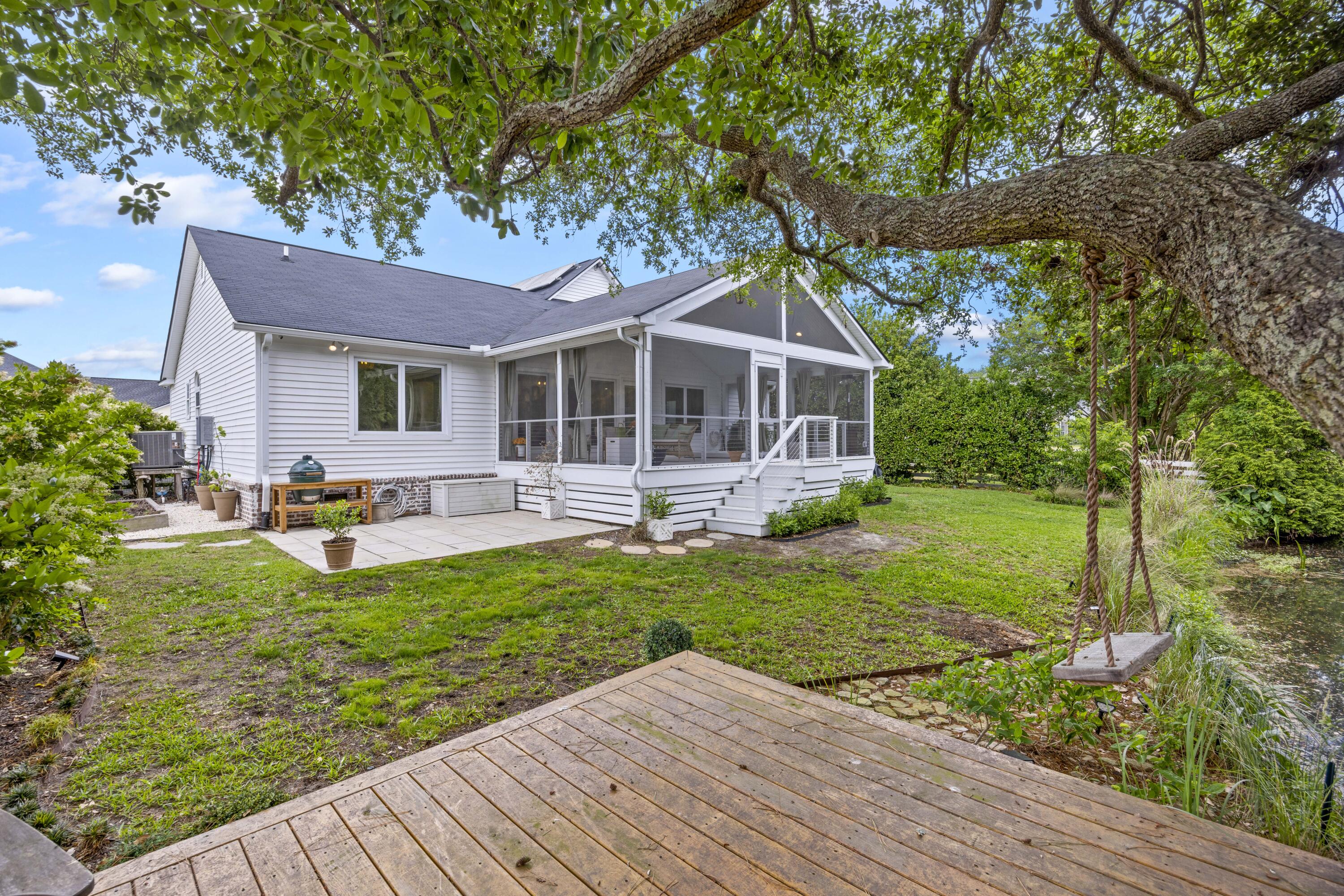 1075 Wayfarer Lane