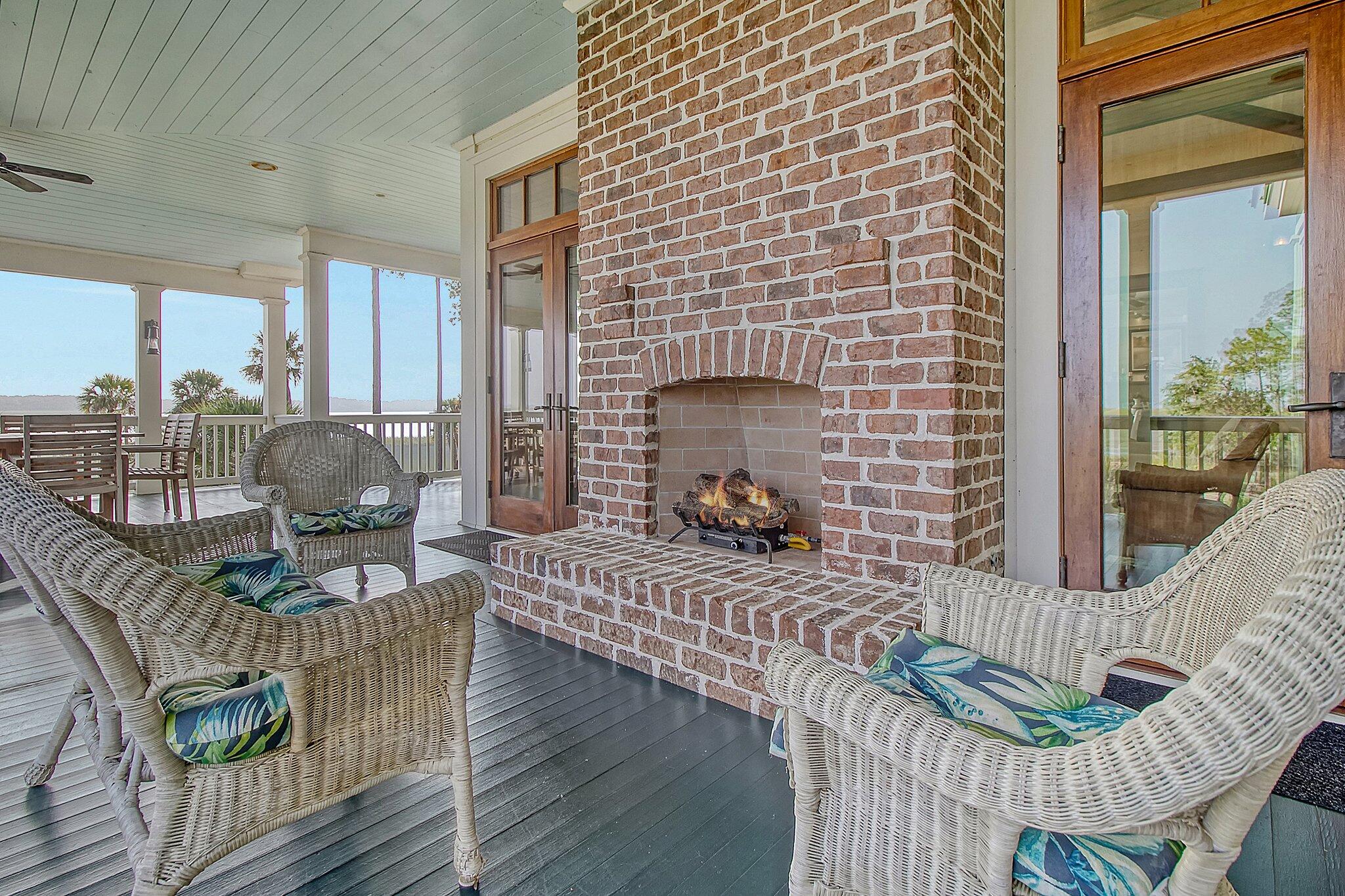 123 Rose Island