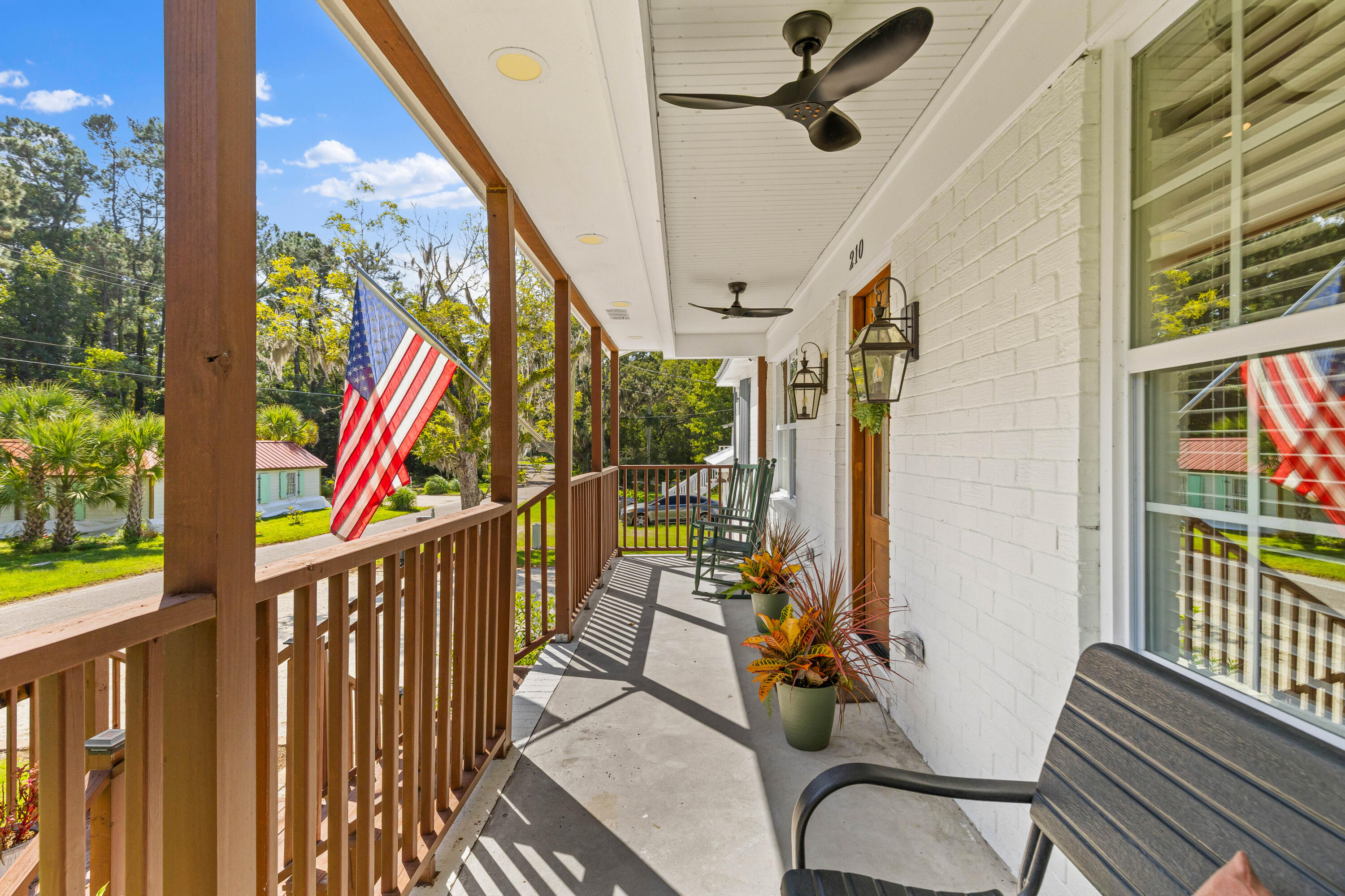 210 Cassena Street, McClellanville