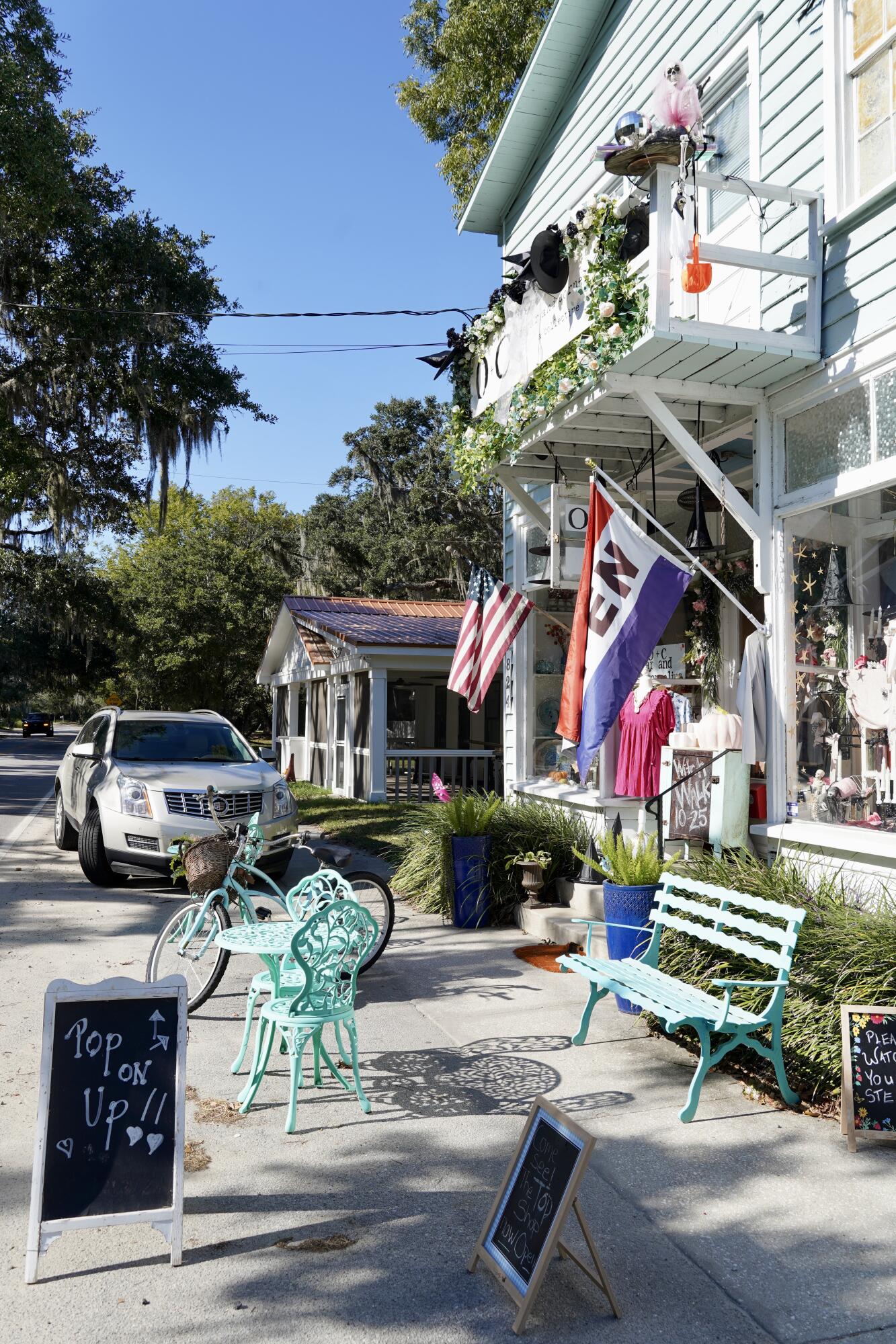 210 Cassena Street, McClellanville