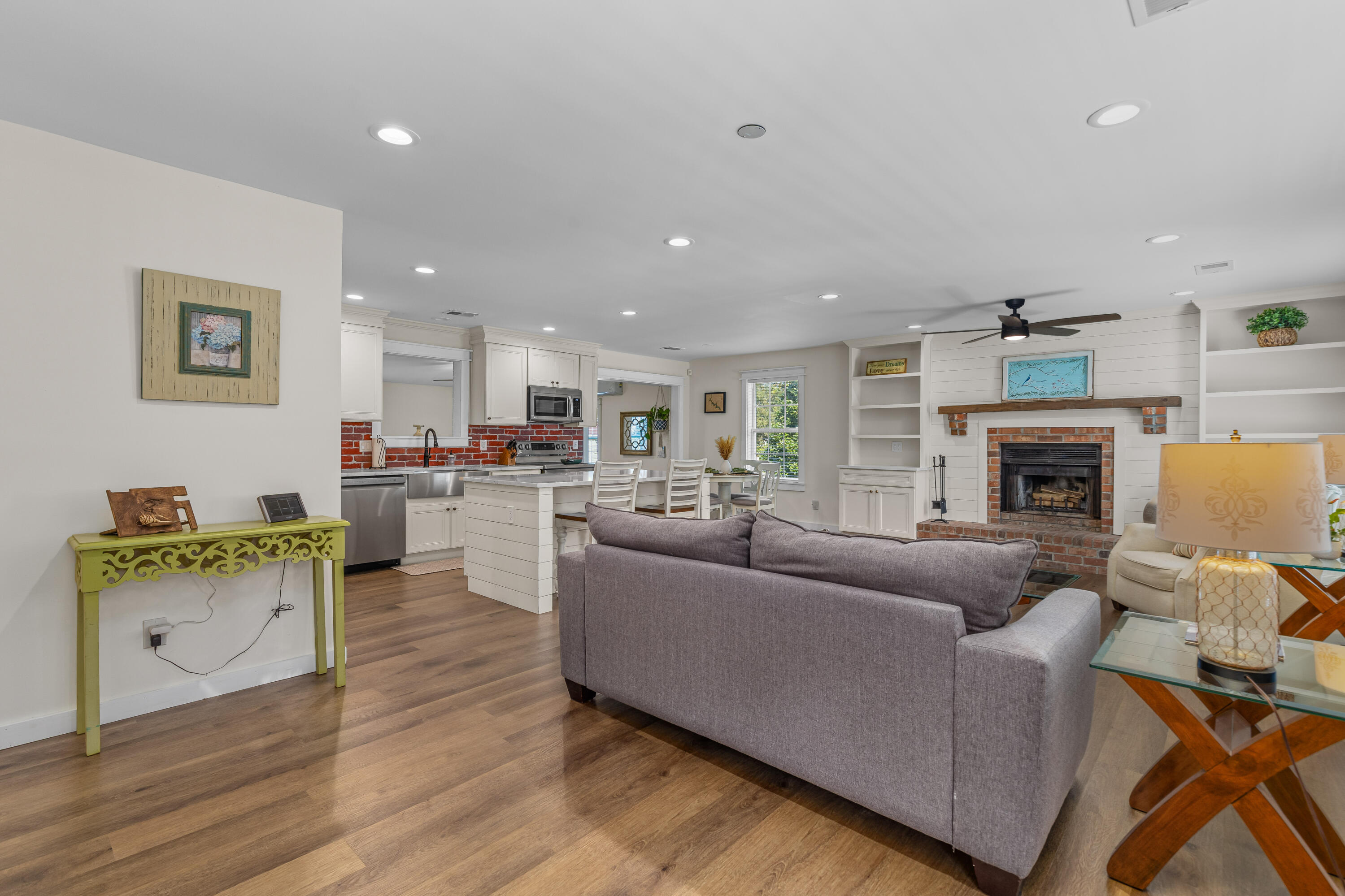 210 Cassena Street, McClellanville