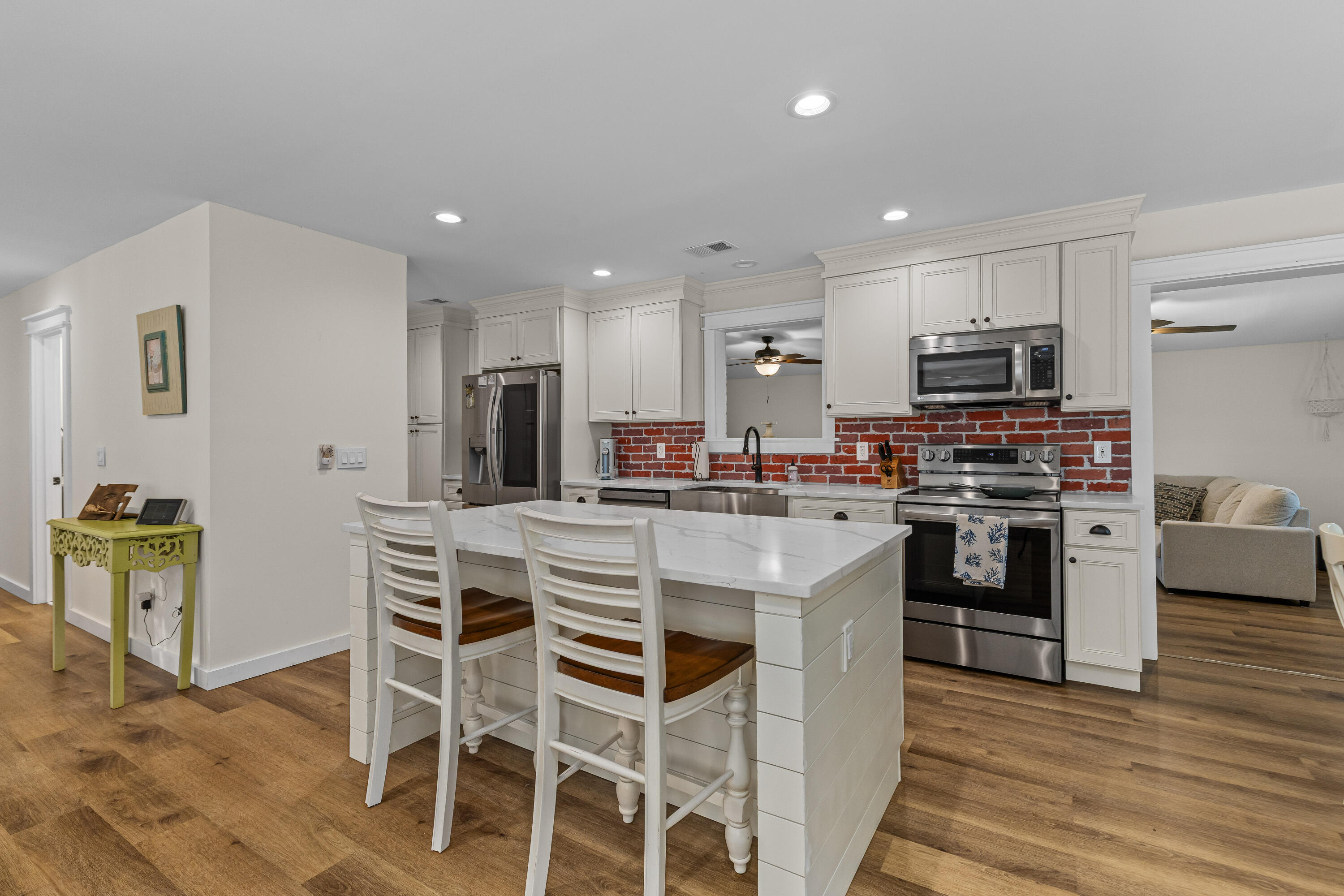 210 Cassena Street, McClellanville