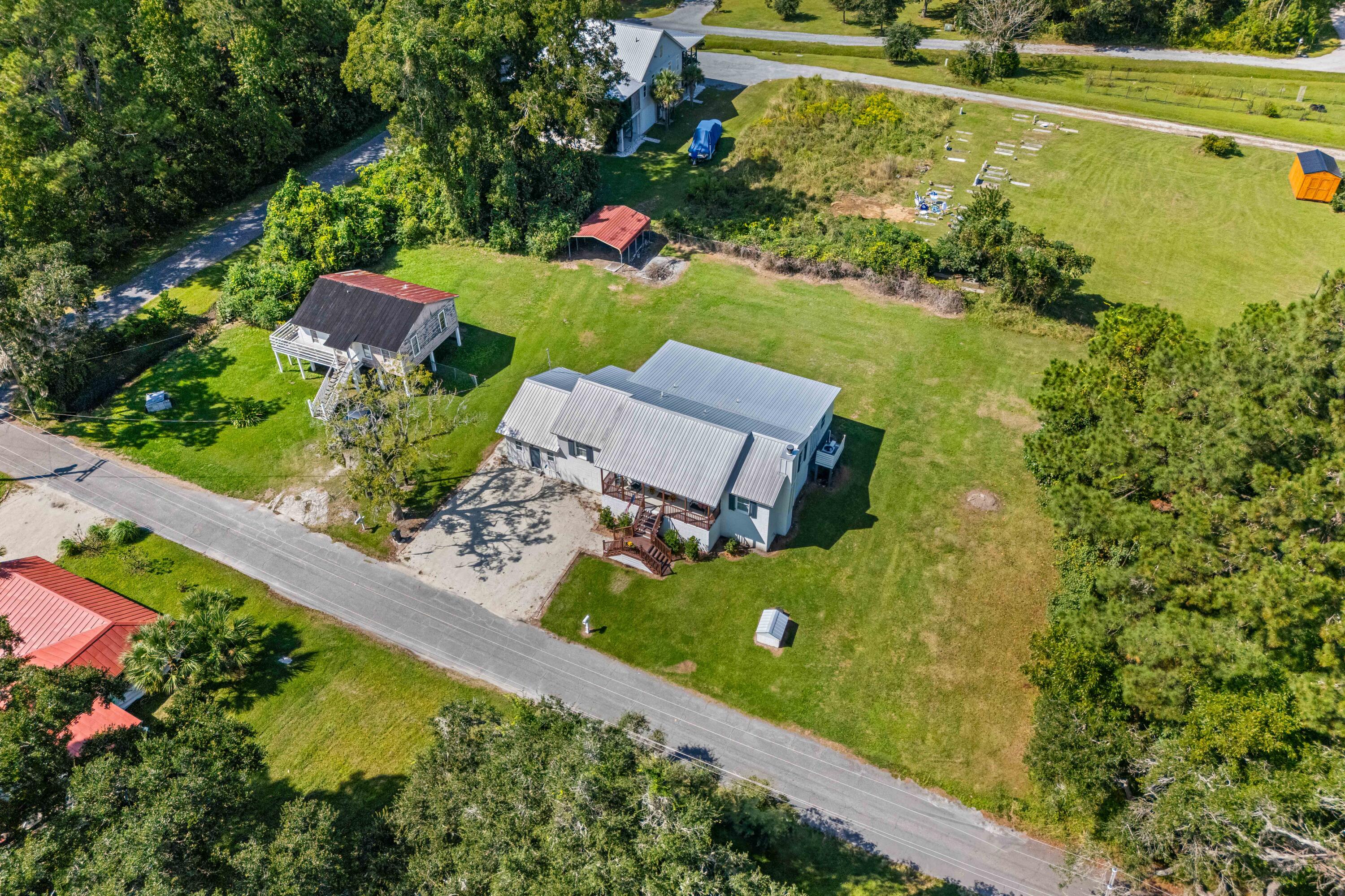 210 Cassena Street, McClellanville