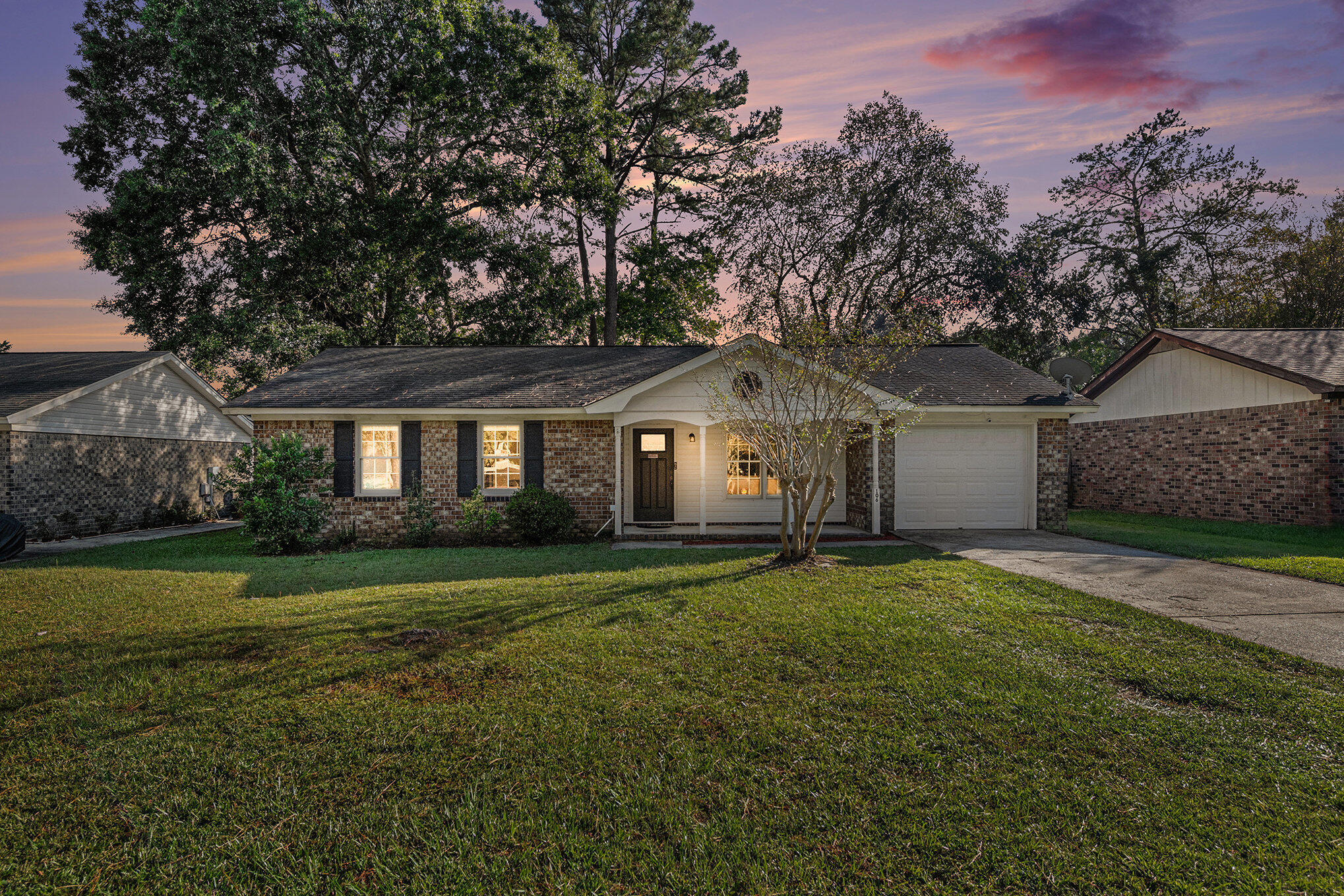 106 Highland Avenue, Summerville