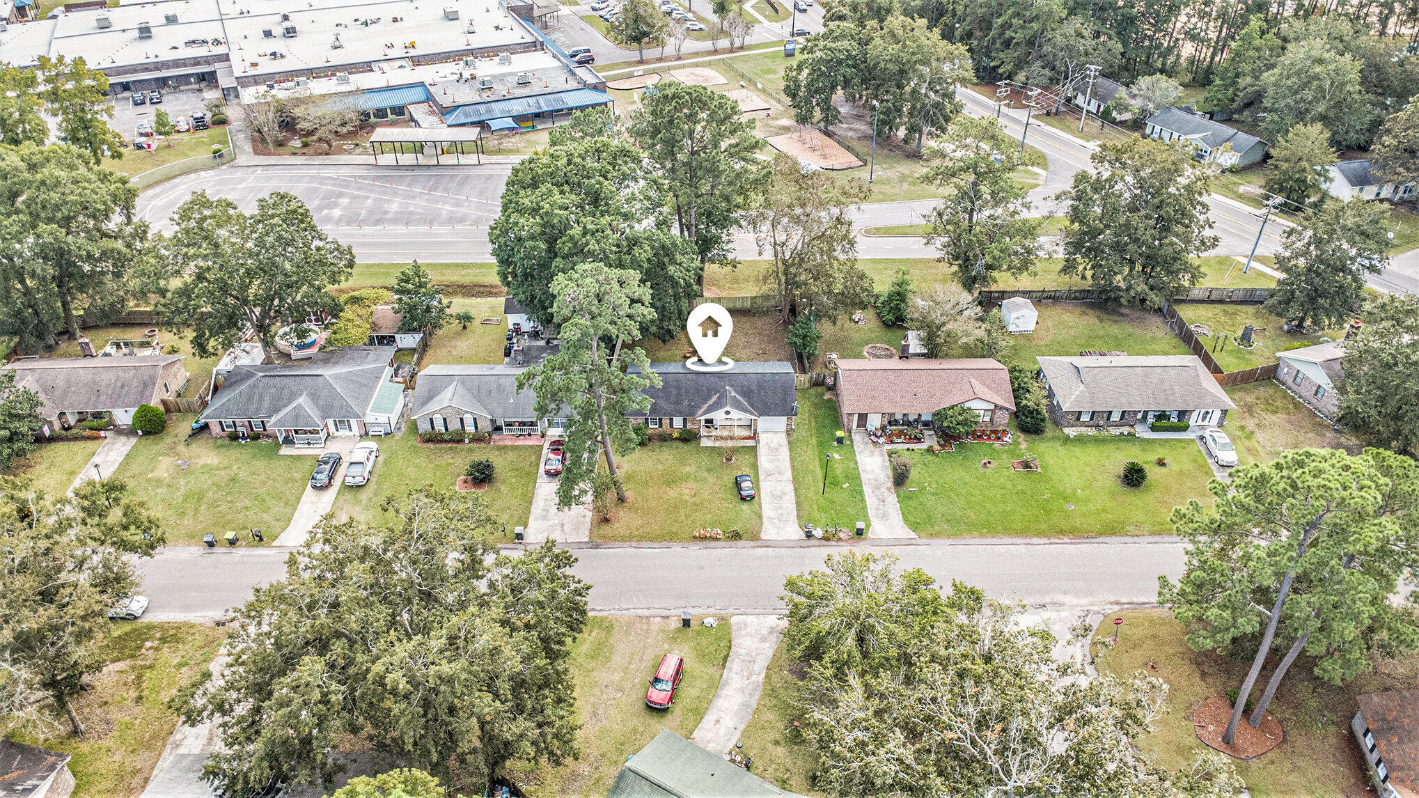 106 Highland Avenue, Summerville