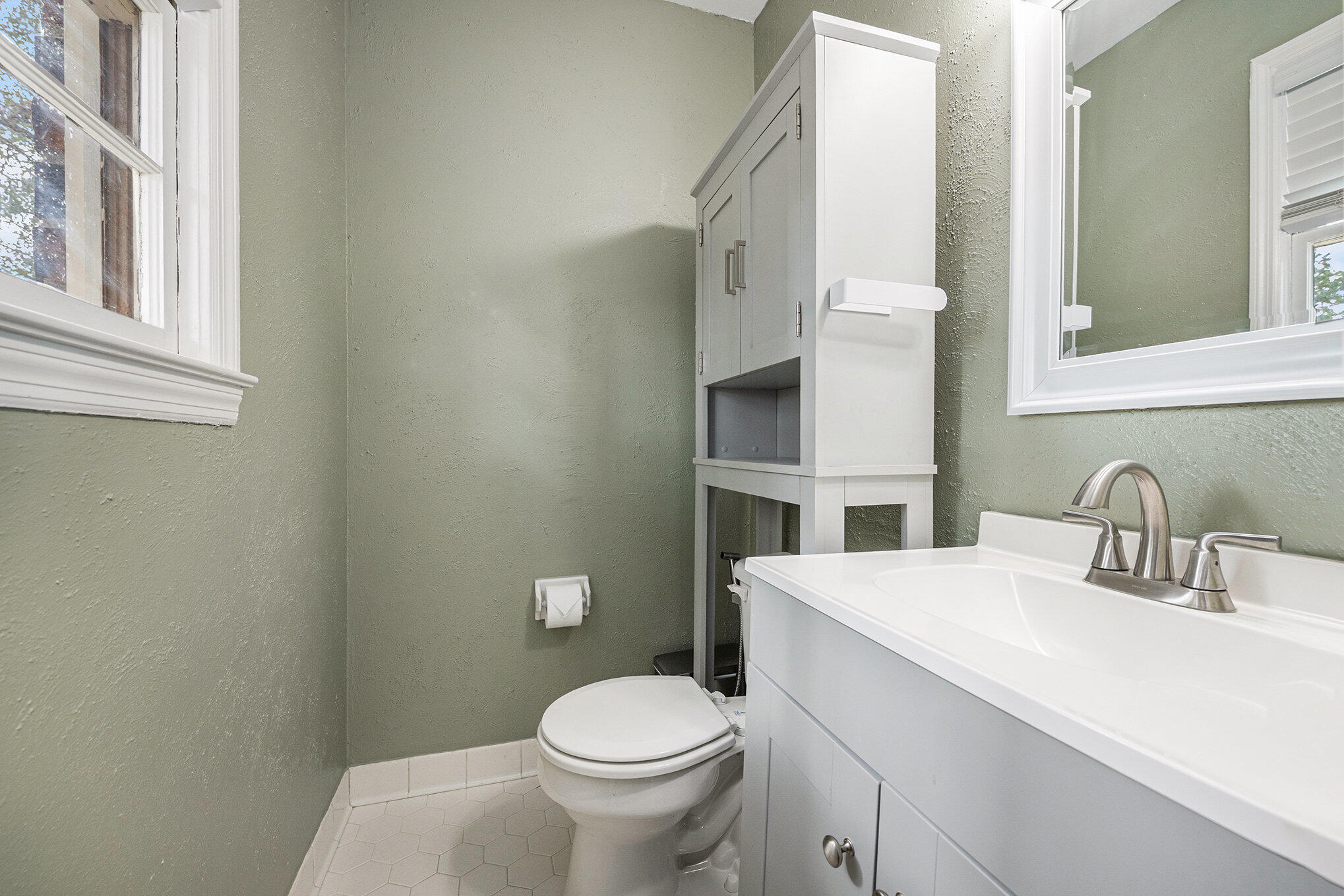 106 Highland Avenue, Summerville