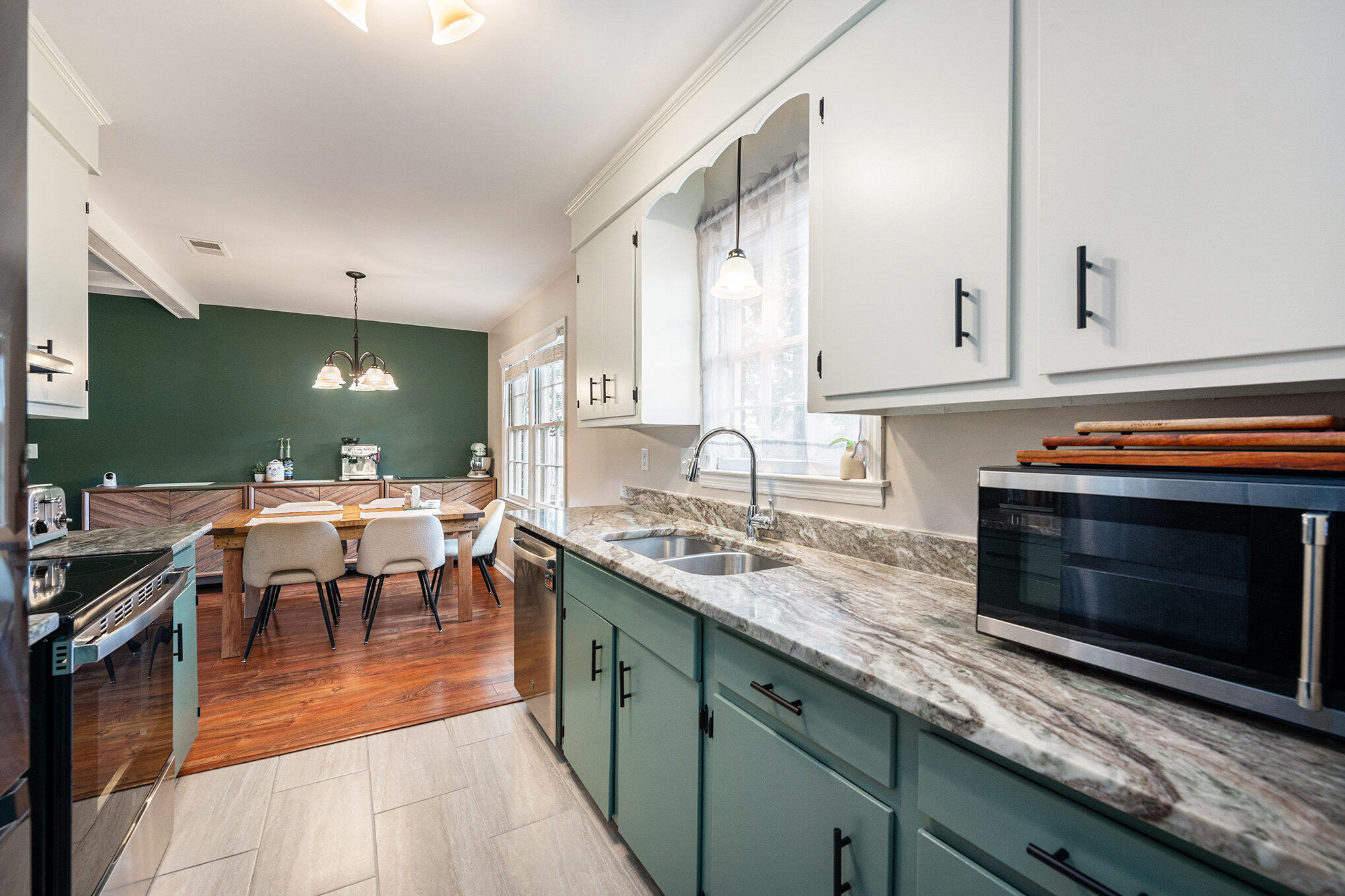 106 Highland Avenue, Summerville