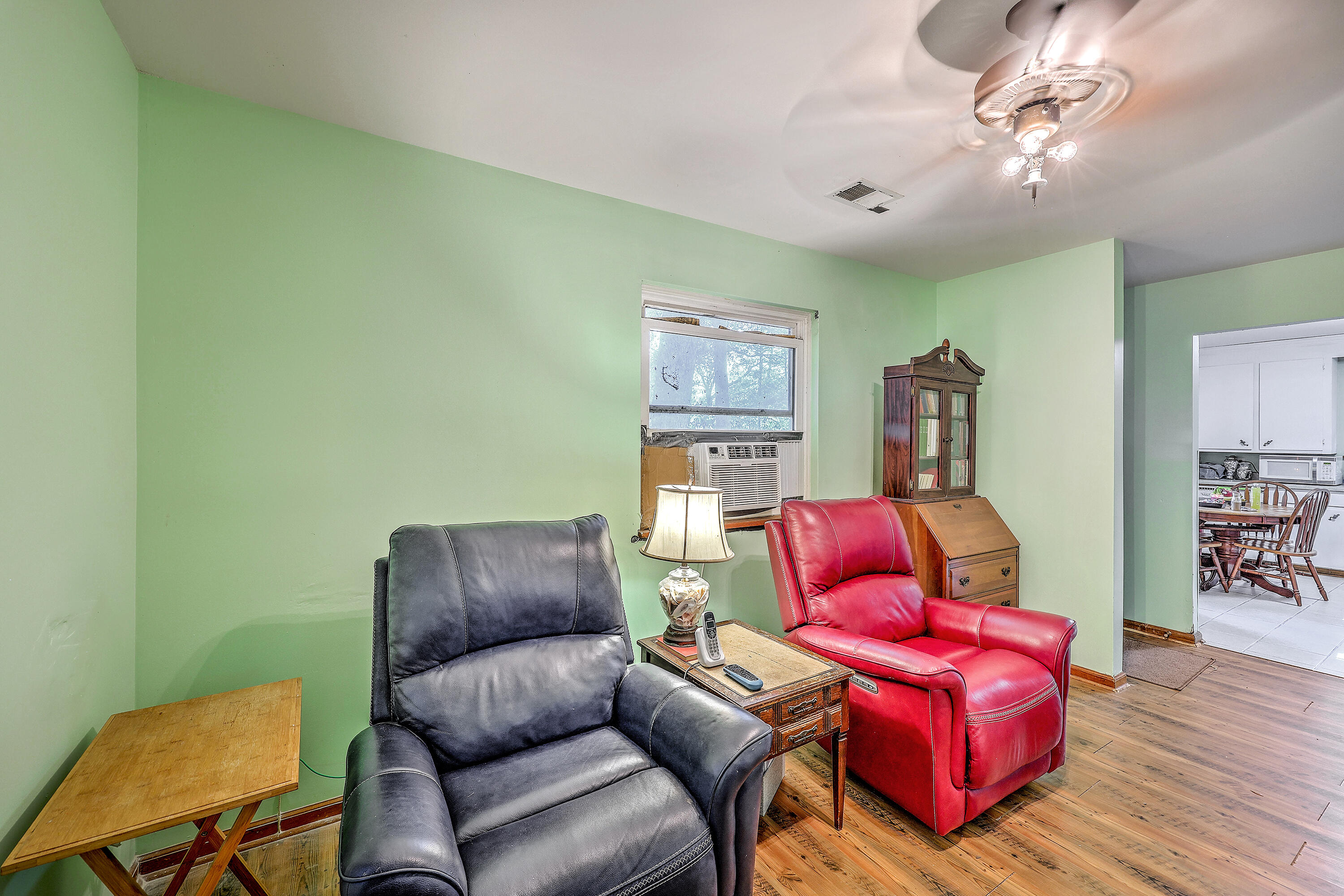 318 E Erie Avenue, Folly Beach