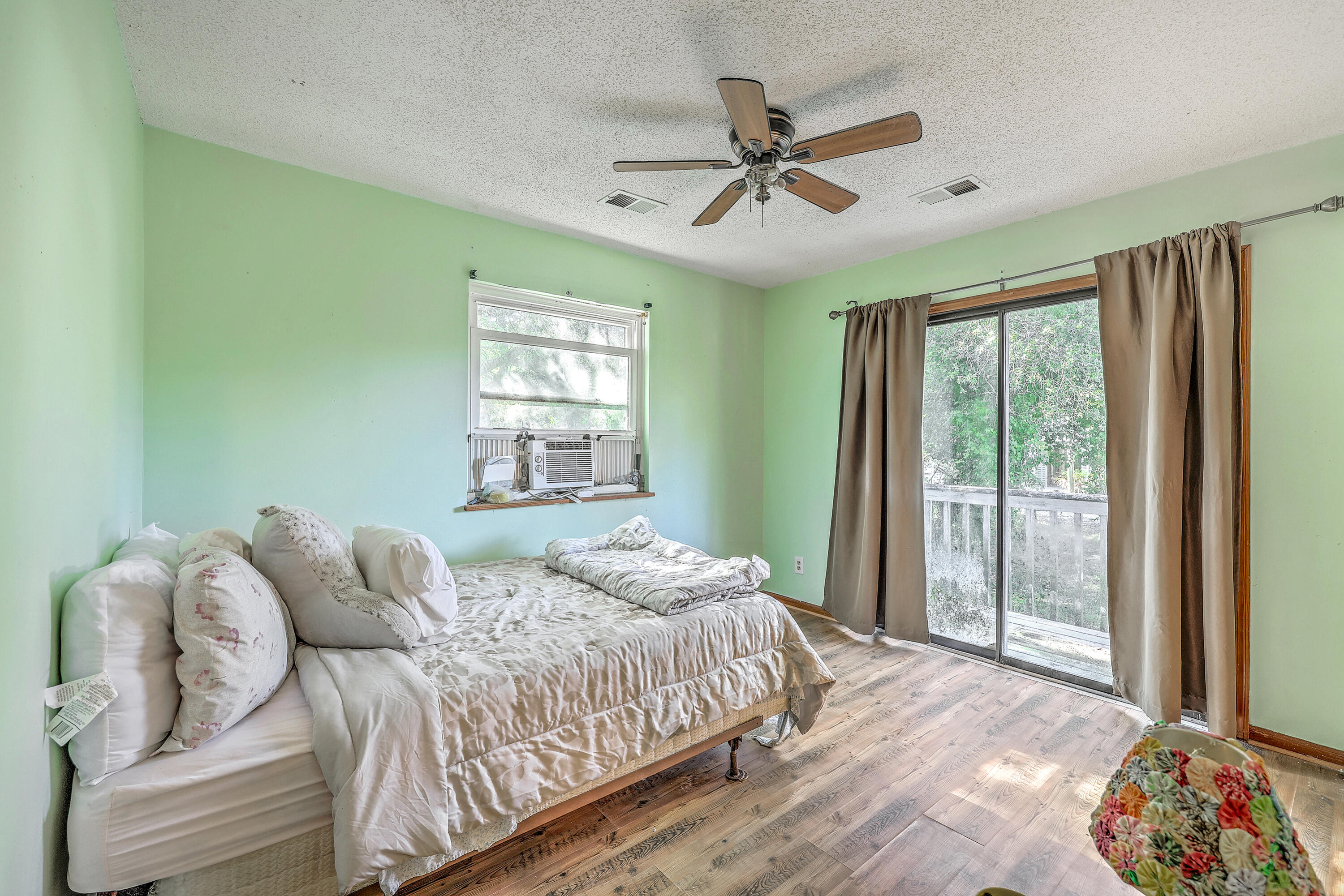 318 E Erie Avenue, Folly Beach