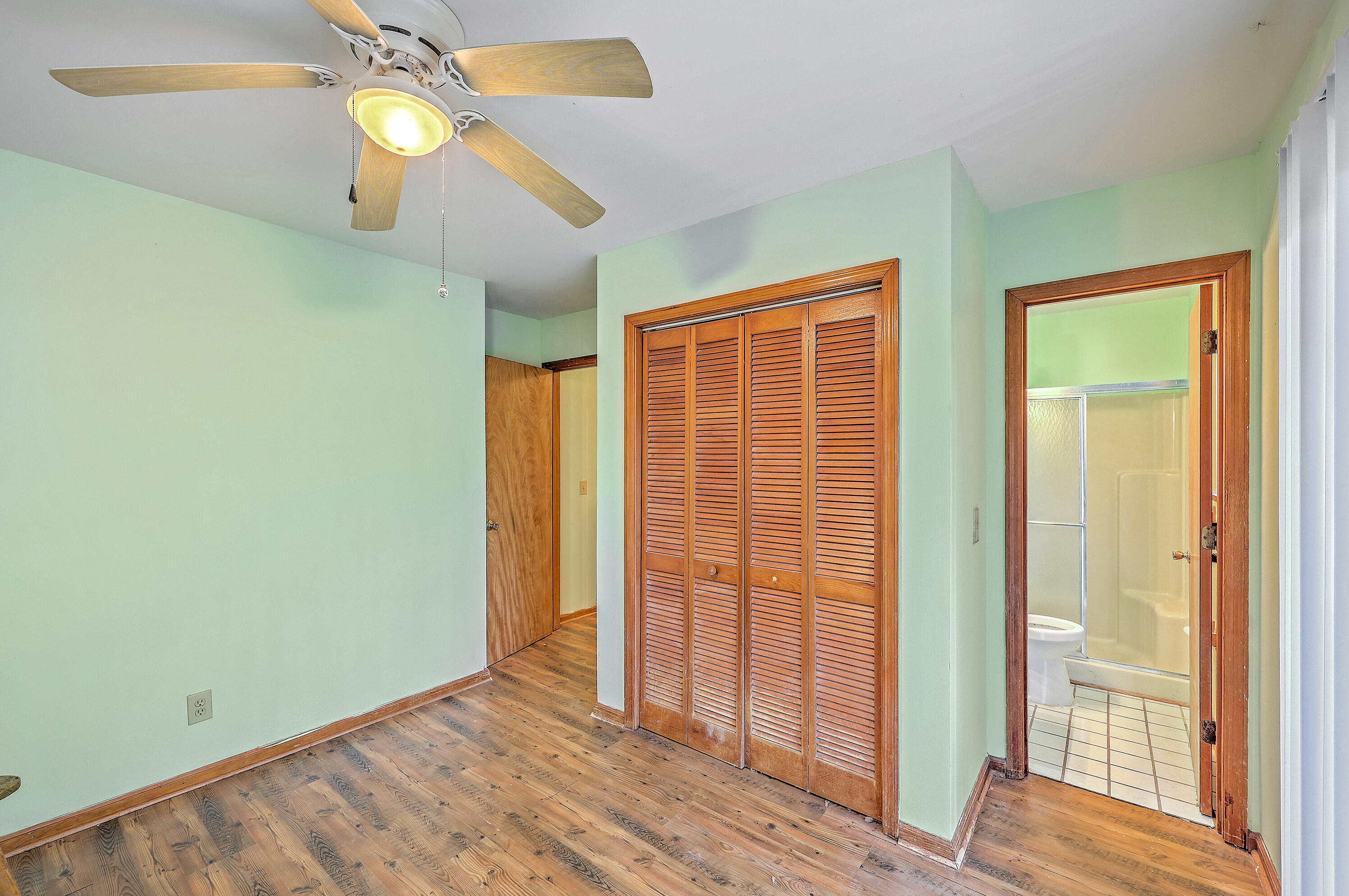 318 E Erie Avenue, Folly Beach