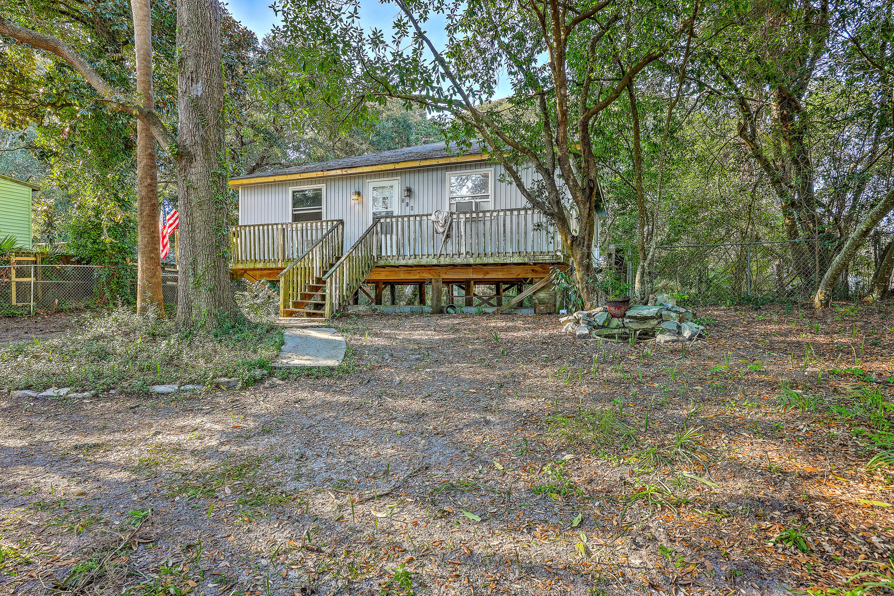 318 E Erie Avenue, Folly Beach