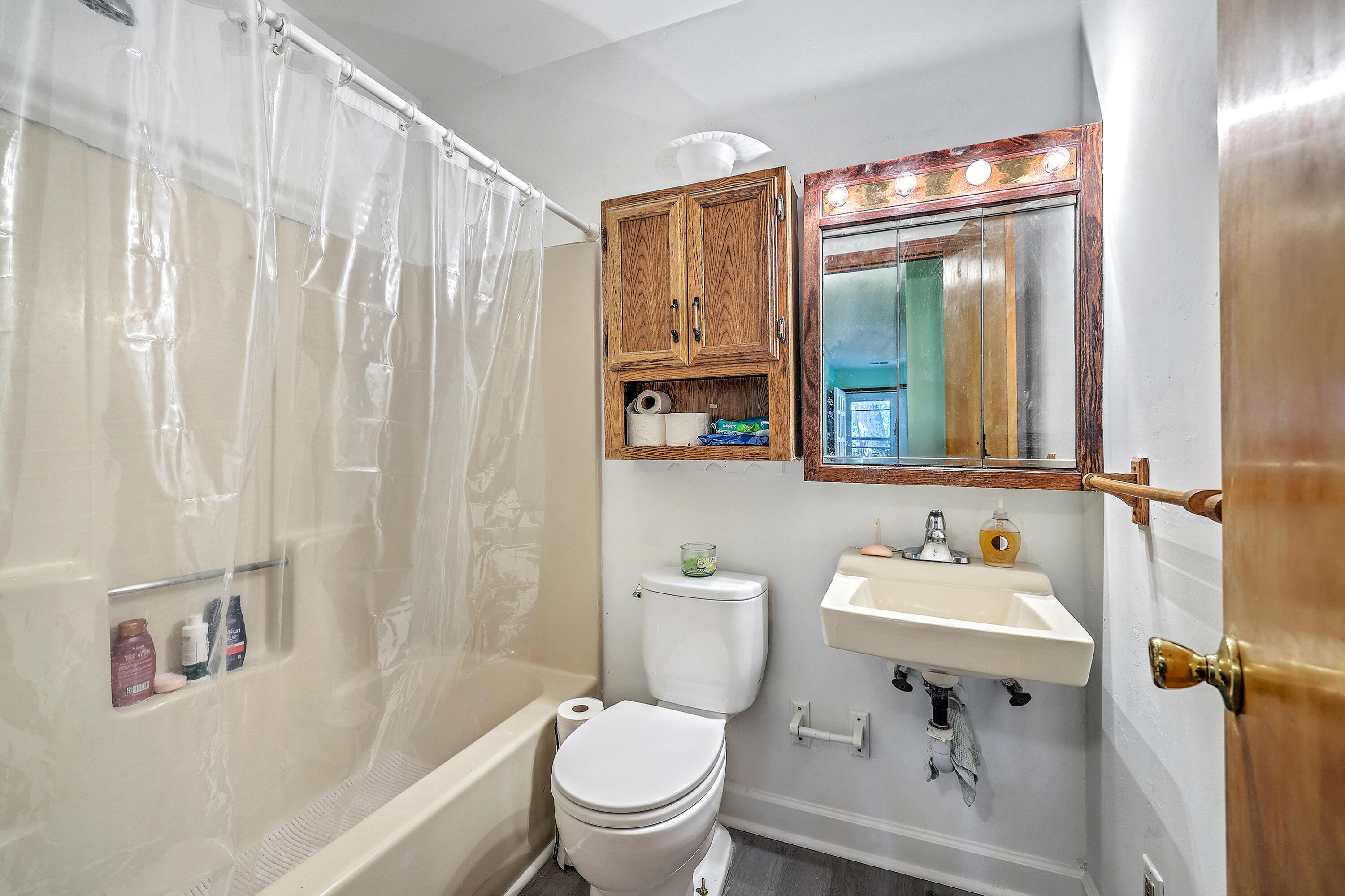 318 E Erie Avenue, Folly Beach