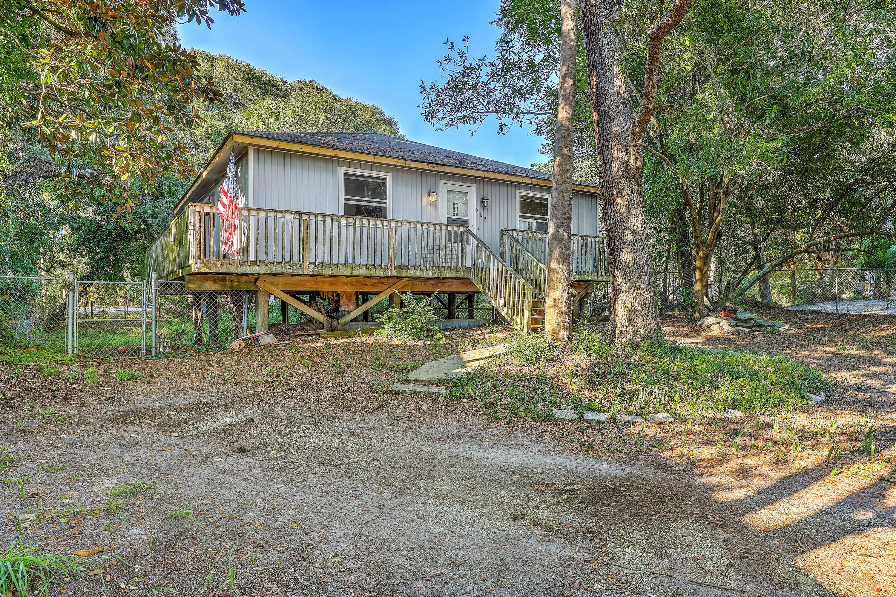 318 E Erie Avenue, Folly Beach