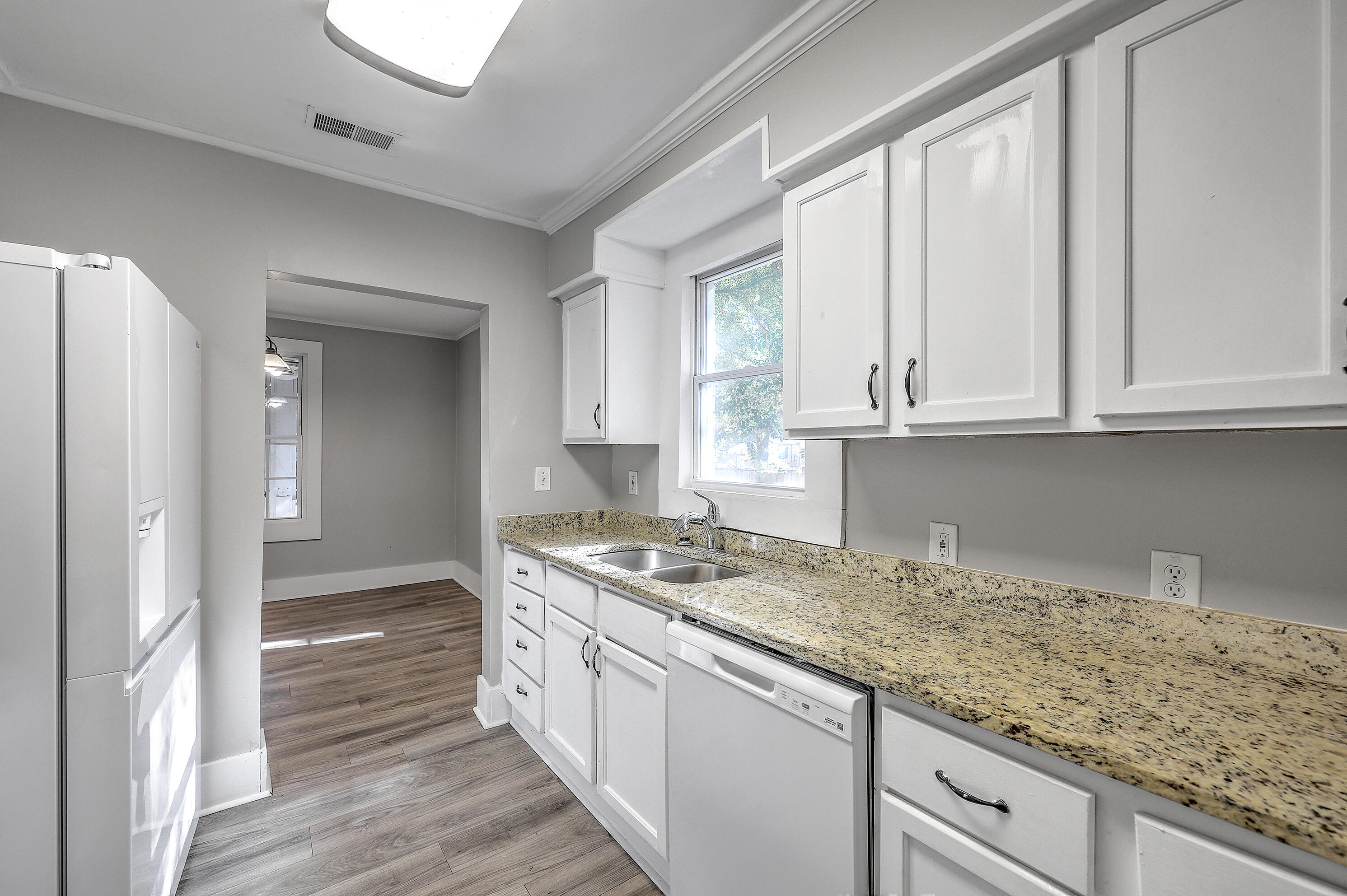 7629 Pinehurst Street