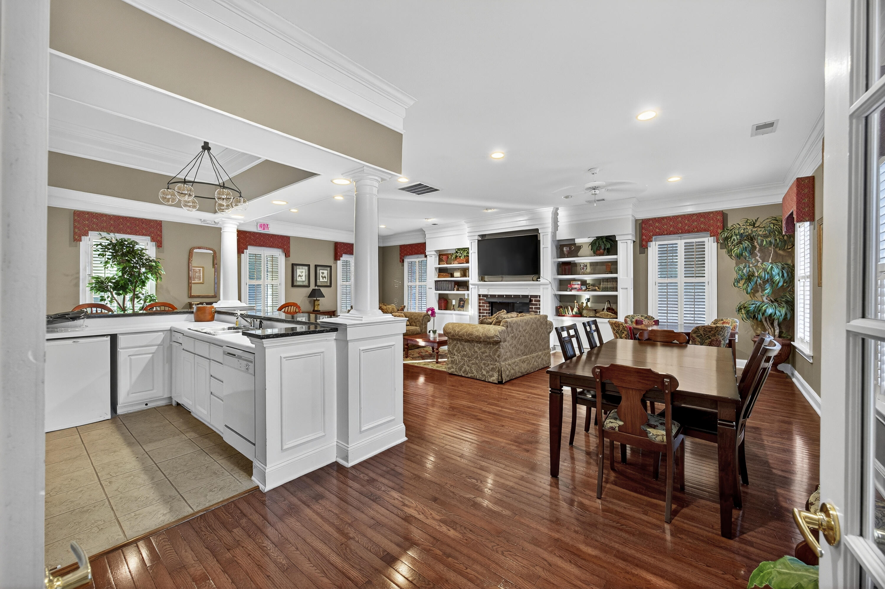 1411 Cambridge Lakes Drive # 108