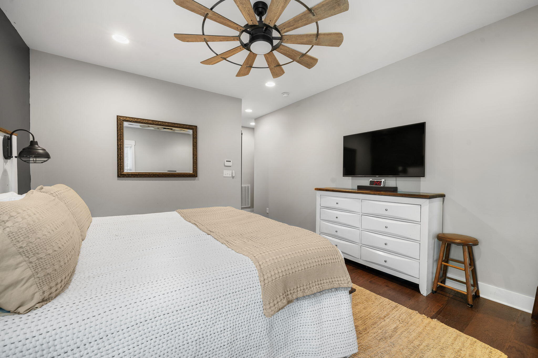 5323 Peerless Place Drive